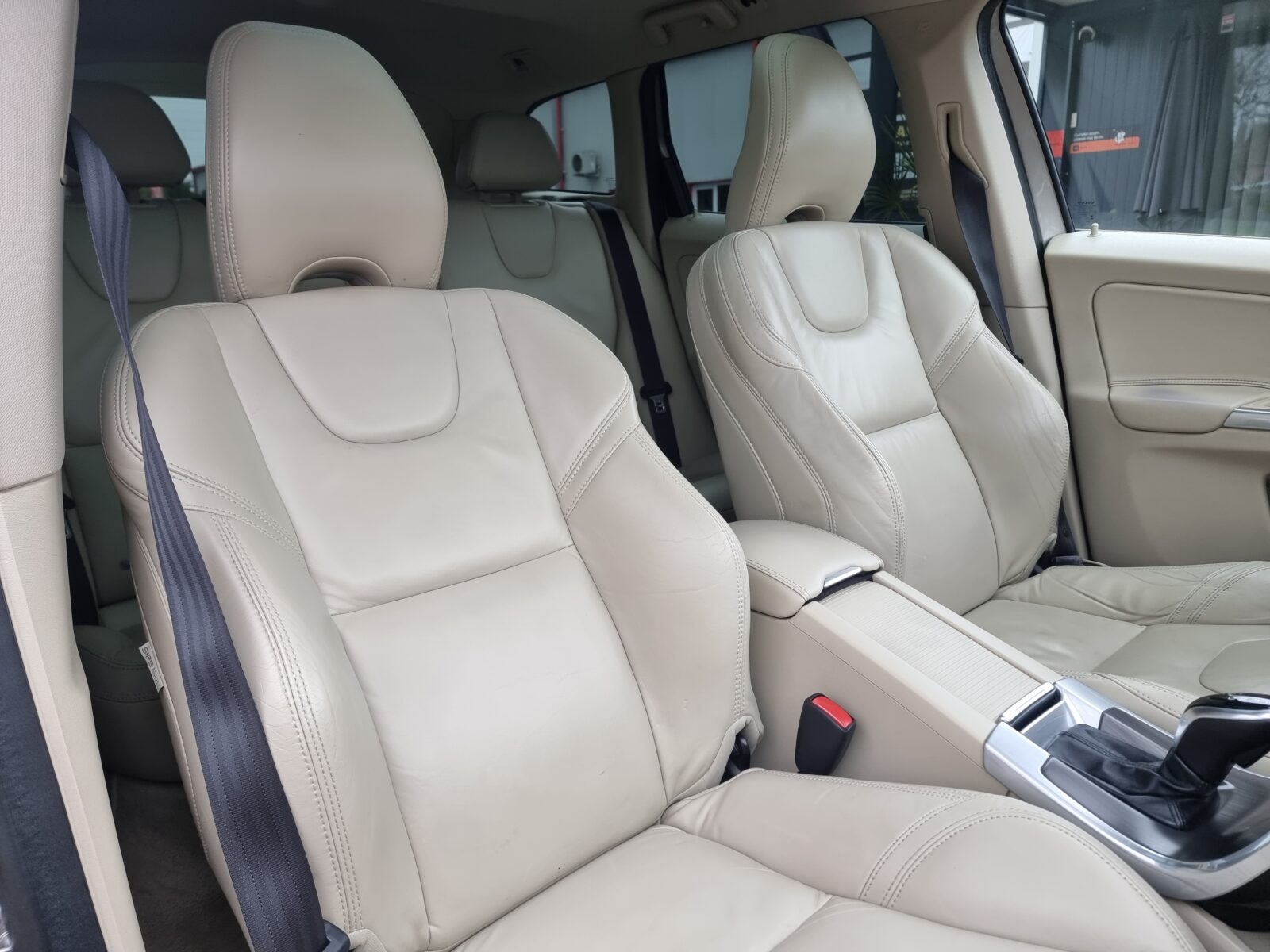 VOLVO XC-60, 2.0 DIESEL, 181 CP, AN 2014, EURO 6        RATE-LIVRARE-GARANTIE