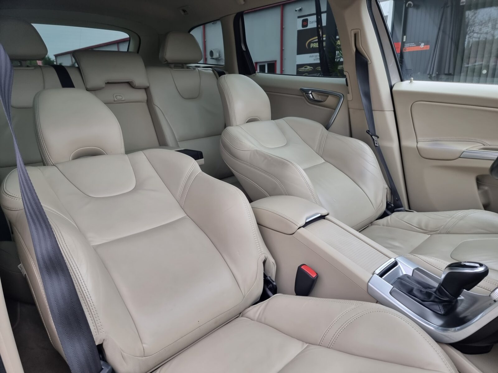 VOLVO XC-60, 2.0 DIESEL, 181 CP, AN 2014, EURO 6        RATE-LIVRARE-GARANTIE