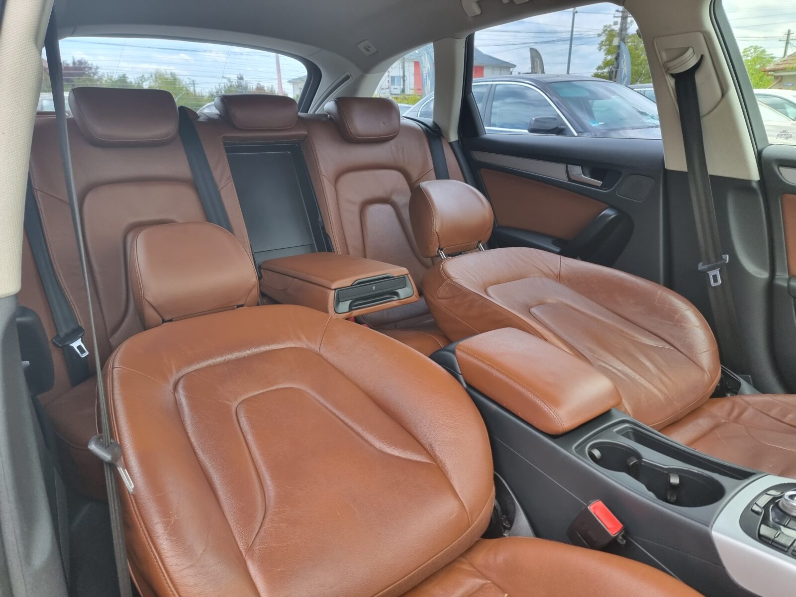 AUDI A4, 2.0 TDI, 143 CP, AN 2010, EURO 5     RATE-LIVRARE-GARANTIE