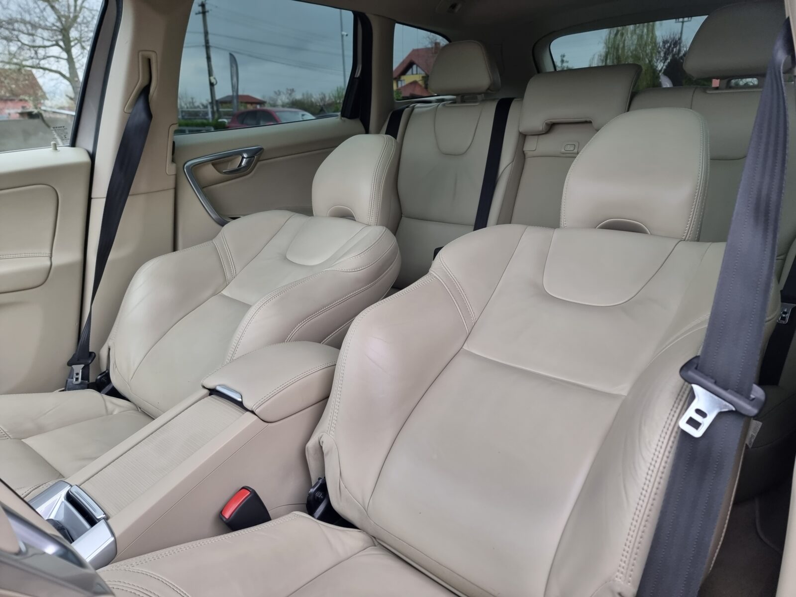 VOLVO XC-60, 2.0 DIESEL, 181 CP, AN 2014, EURO 6        RATE-LIVRARE-GARANTIE