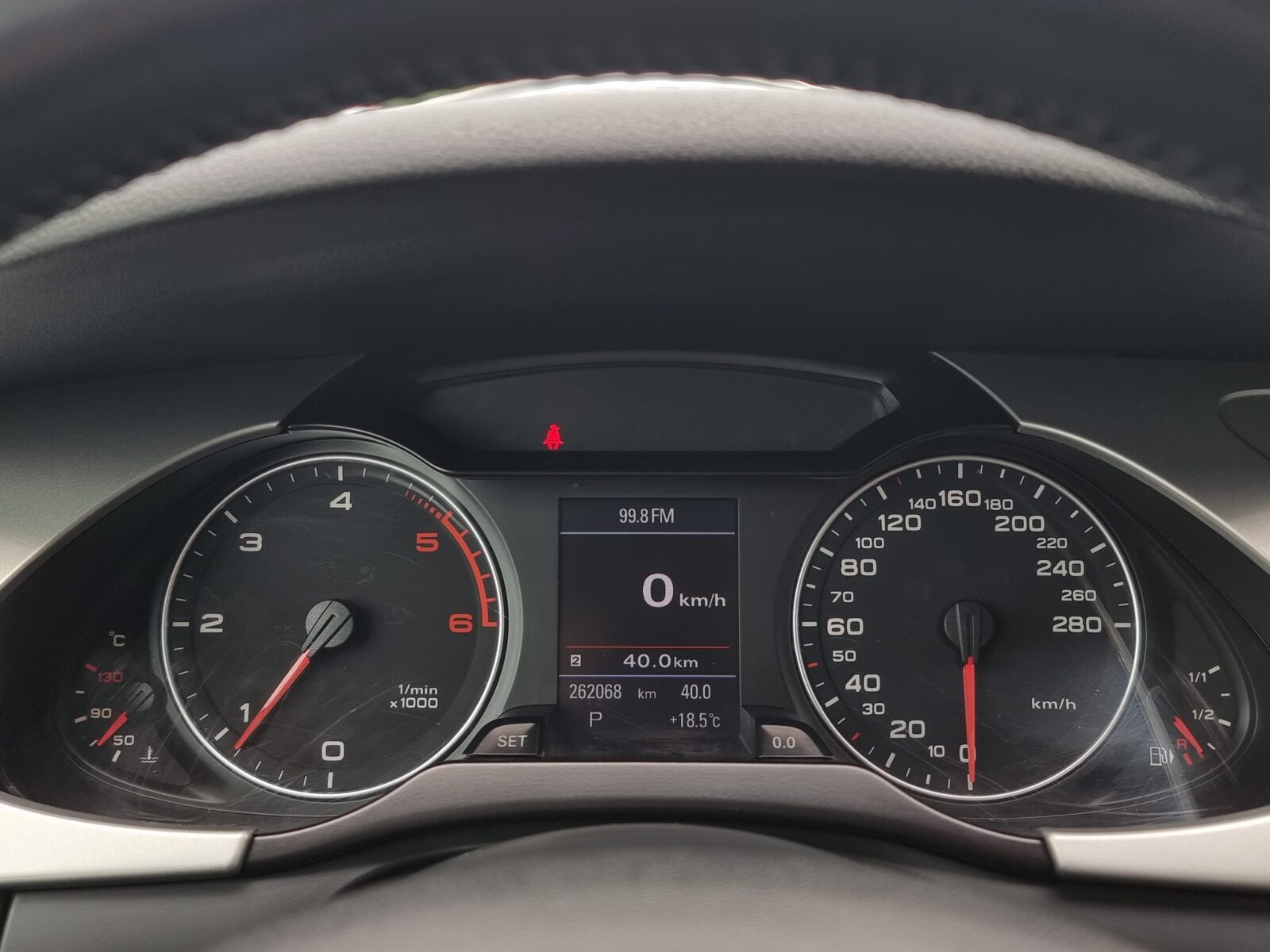 AUDI A4, 2.0 TDI, 143 CP, AN 2010, EURO 5     RATE-LIVRARE-GARANTIE