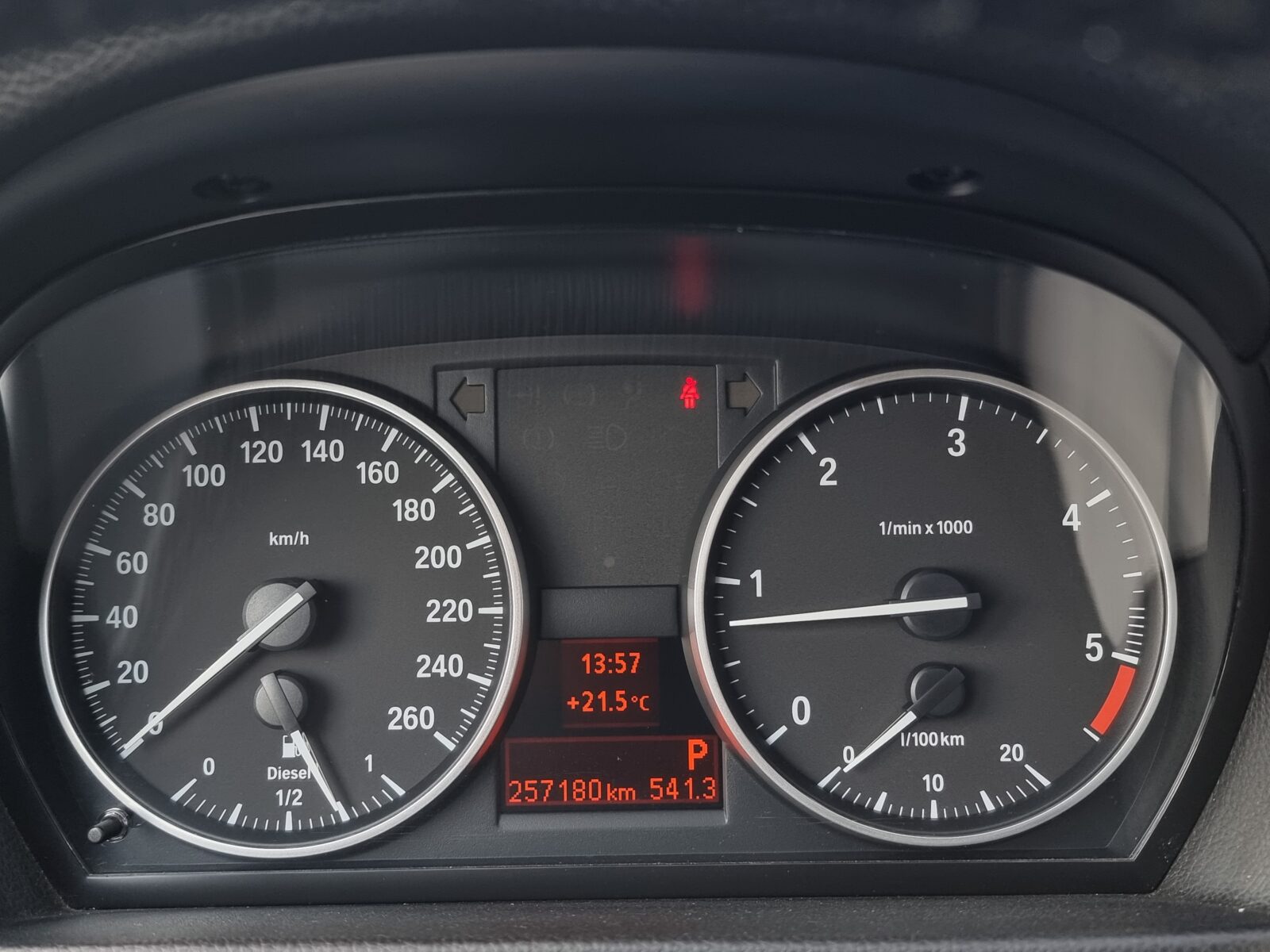 BMW SERIA 3, 2.0 DIESEL, 143 CP, AN 2010, EURO 5      RATE-LIVRARE-GARANTIE