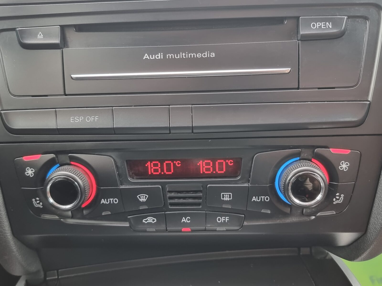 AUDI A4, 2.0 TDI, 143 CP, AN 2010, EURO 5     RATE-LIVRARE-GARANTIE