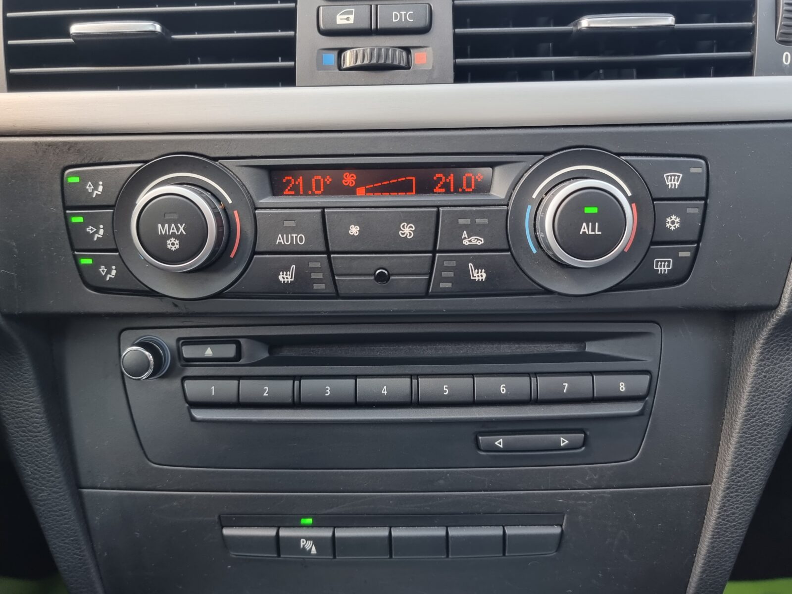 BMW SERIA 3, 2.0 DIESEL, 143 CP, AN 2010, EURO 5      RATE-LIVRARE-GARANTIE