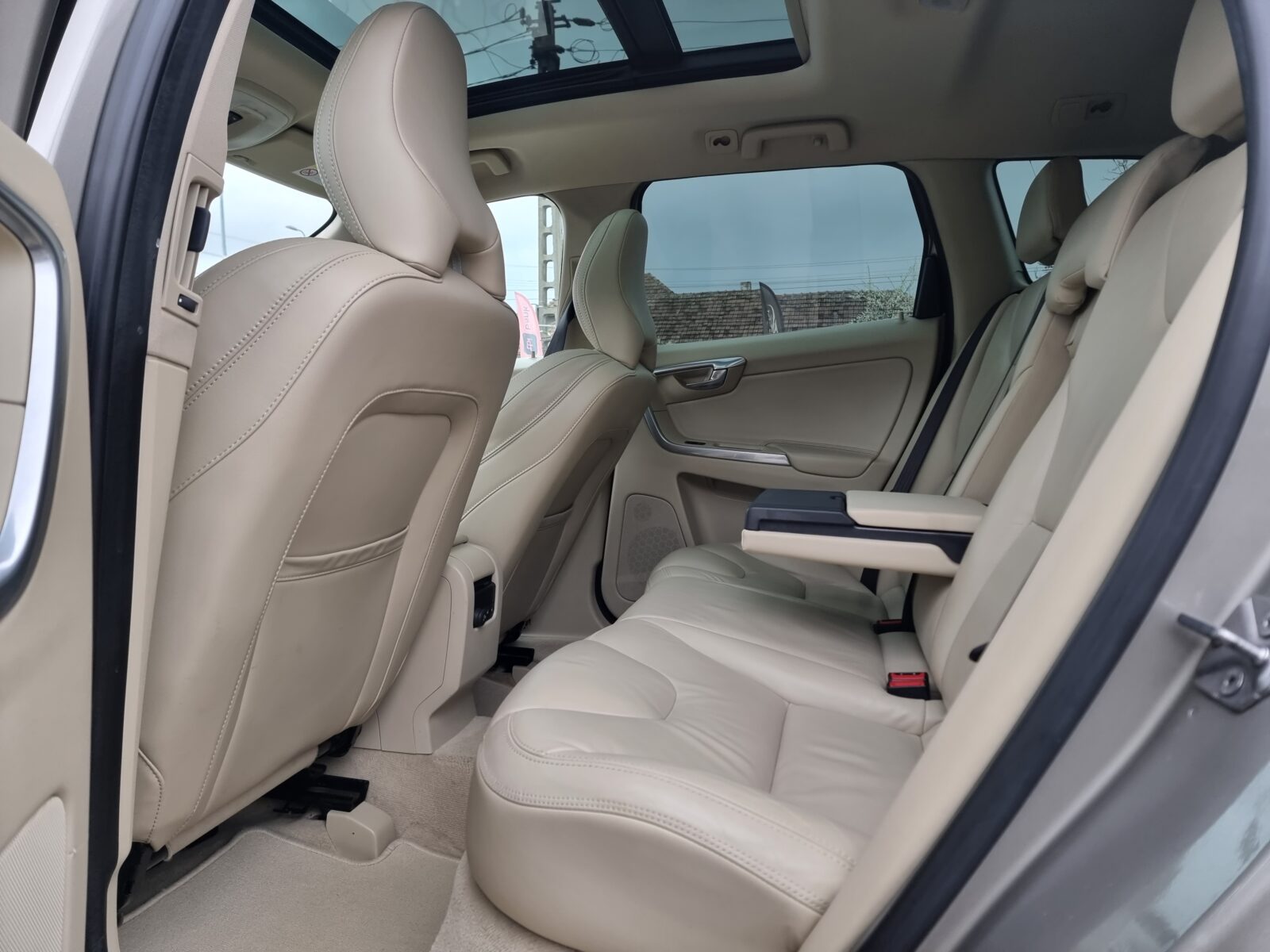 VOLVO XC-60, 2.0 DIESEL, 181 CP, AN 2014, EURO 6        RATE-LIVRARE-GARANTIE