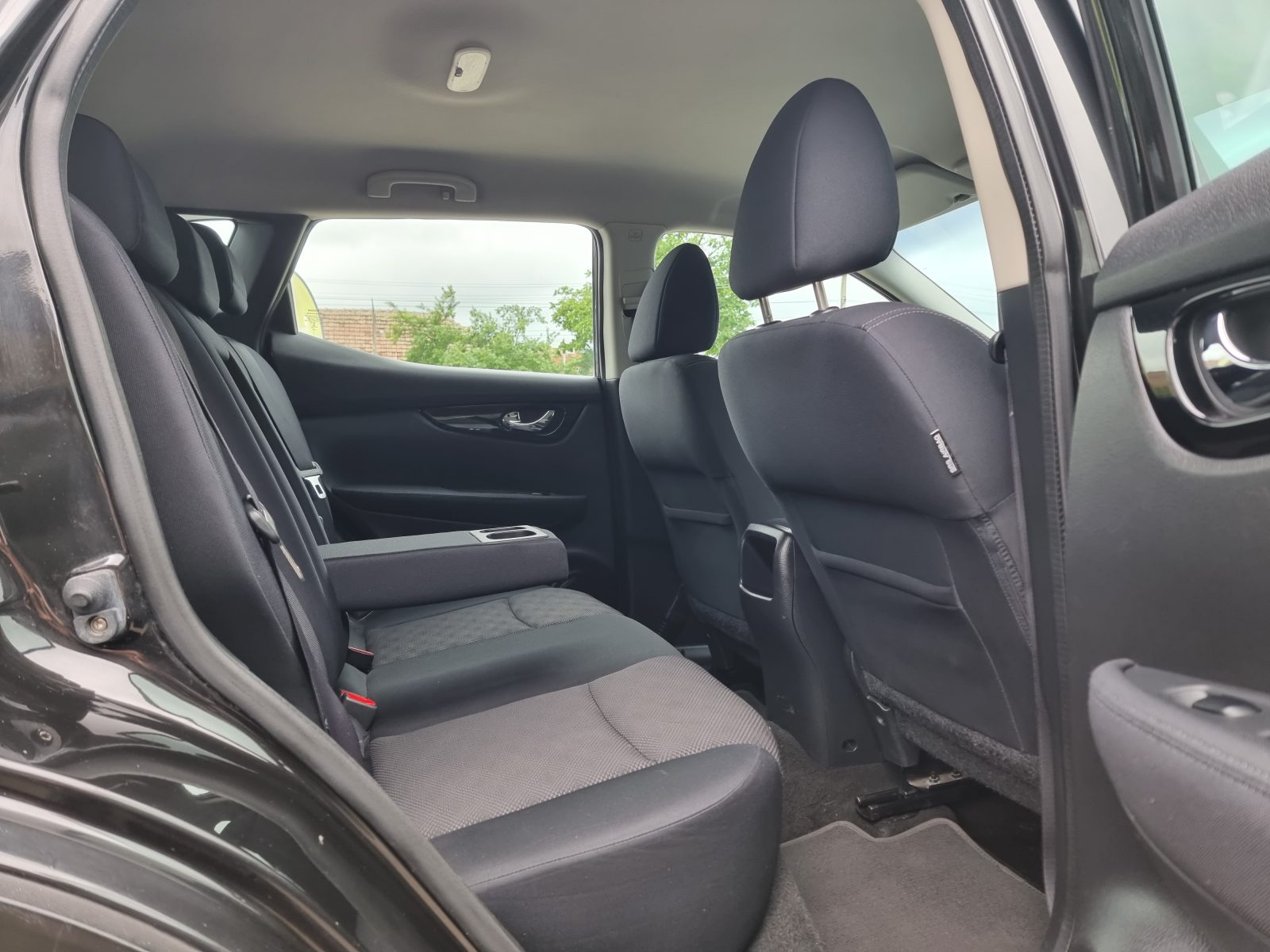 NISSAN QASHQAI ACENTA, 1.2 BENZINA, 115 CP, AN 2014, EURO 5       RATE-LIVRARE-GARANTIE