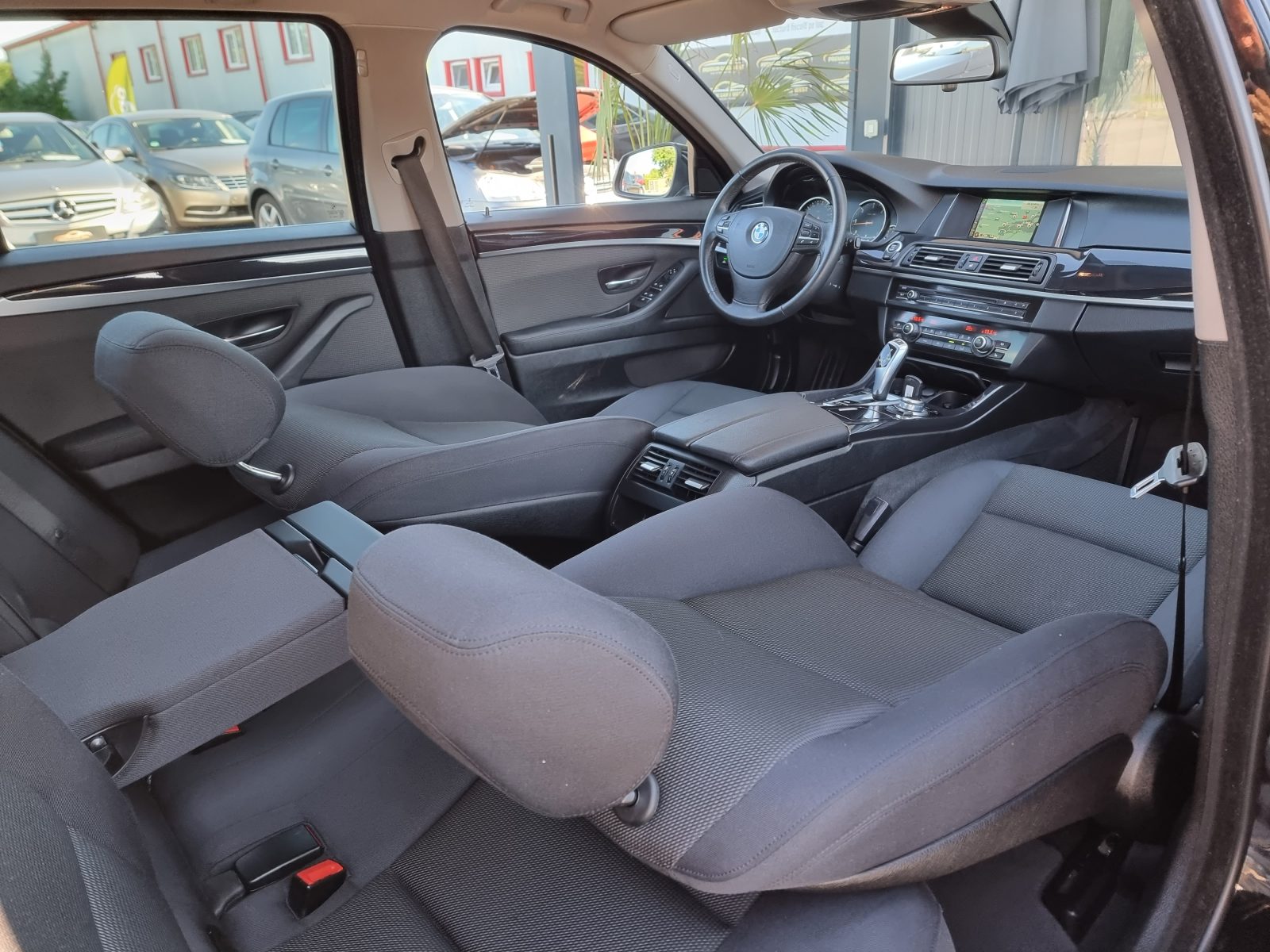 BMW 520D F11 XDRIVE FACELIFT, 2.0 DIESEL, 190 CP, AN 10/2016, EURO 6      RATE-LIVRARE-GARANTIE