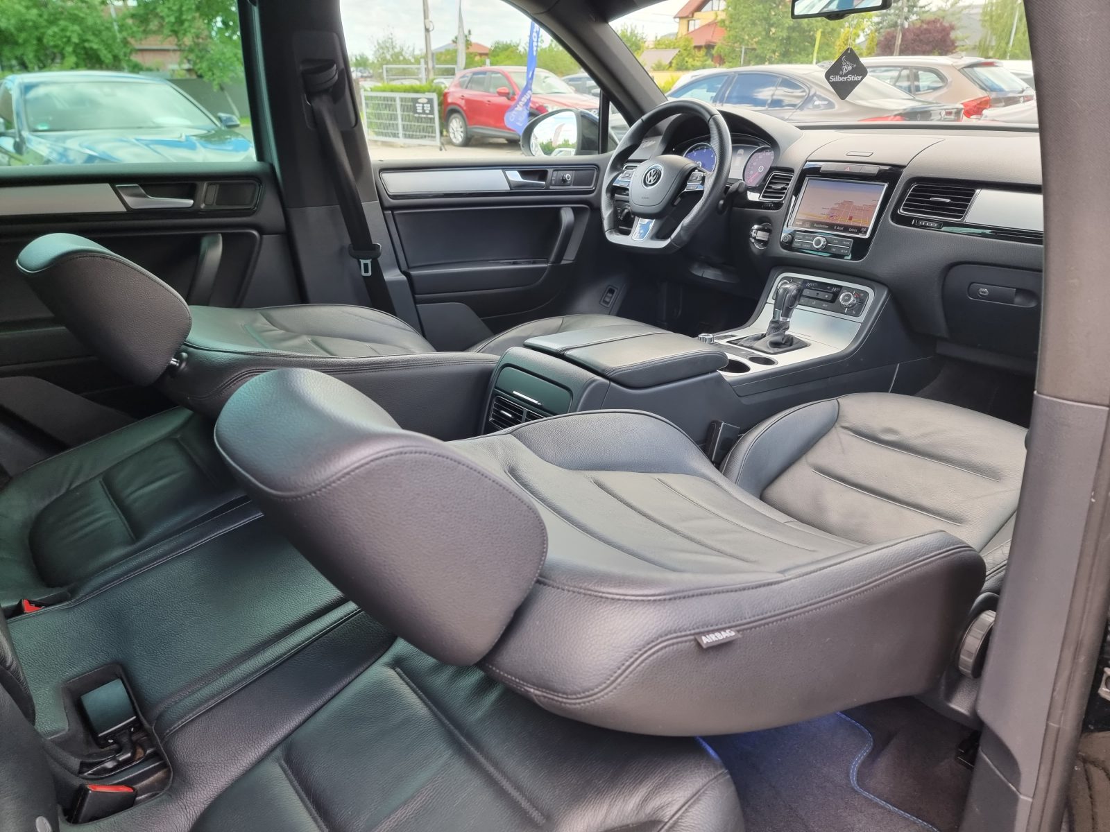 VW TOUAREG, 3.0 TDI, 245 CP, AN 2012, EURO 5    REVIZIE EFECTUATA ( DISTRIBUTIE + ULEI SI FILTRE )       RATE-LIVRARE-GARANTIE