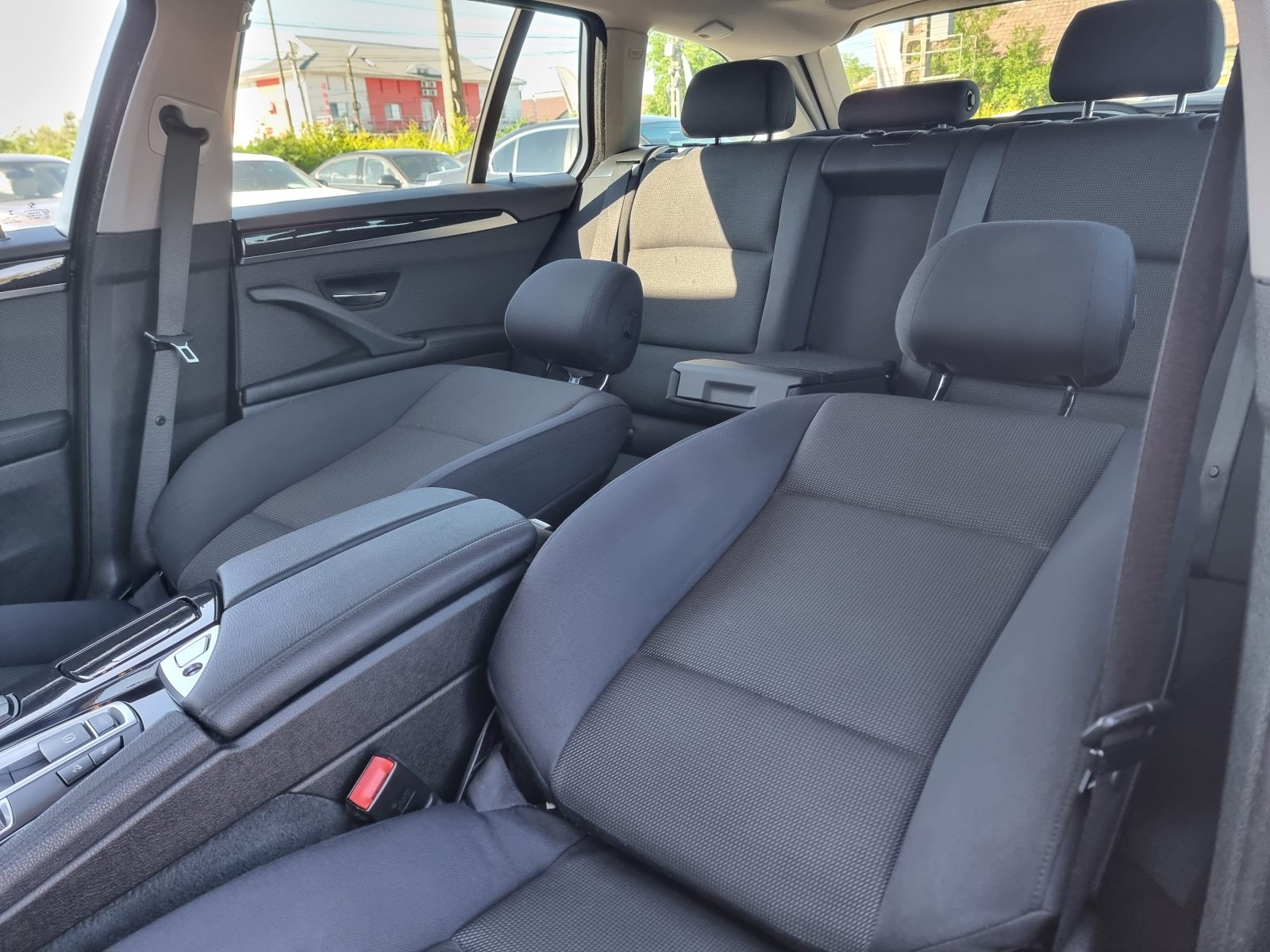 BMW 520D F11 XDRIVE FACELIFT, 2.0 DIESEL, 190 CP, AN 10/2016, EURO 6      RATE-LIVRARE-GARANTIE