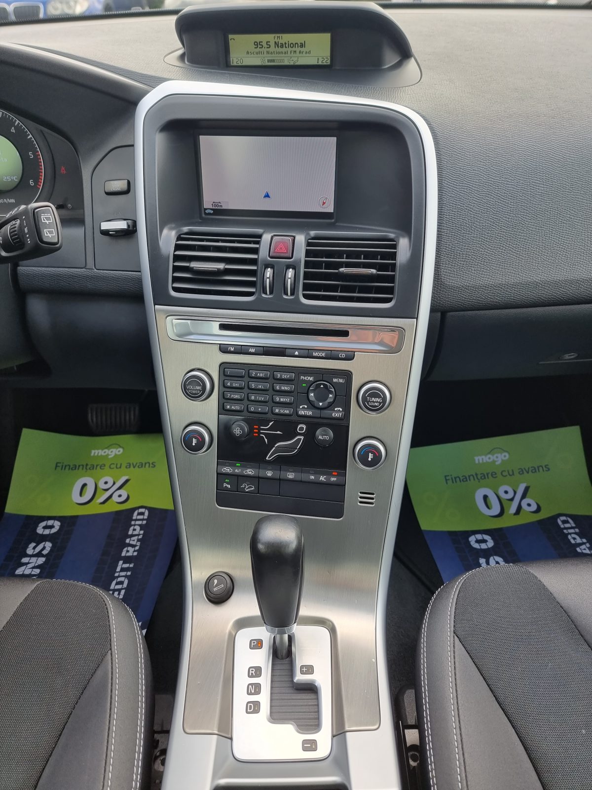 VOLVO XC-60 4X4, 2.4 DIESEL, 185 CP, AN 2009        RATE-LIVRARE-GARANTIE