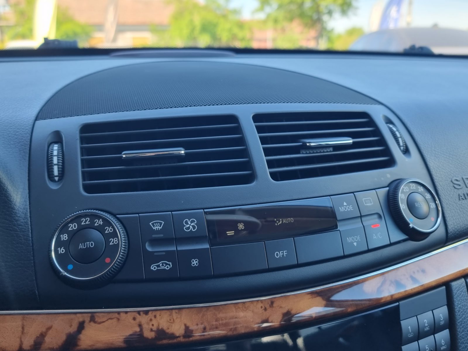 MERCEDES-BENZ E200 KOMPRESSOR, 1.8 BENZINA, 184 CP, AN 2007        RATE-LIVRARE-GARANTIE