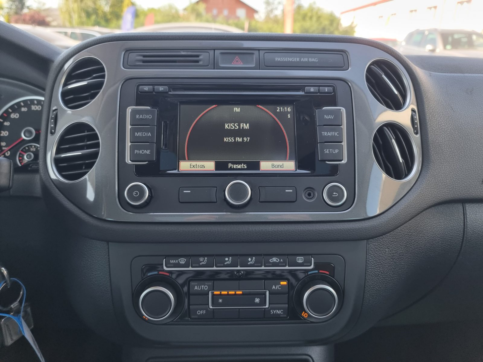 VOLKSWAGEN TIGUAN, 1.4 BENZINA, 160 CP, AN 2013, EURO 5     REVIZIE EFECTUATA ( DISTRIBUTIE + ULEI + FILTRE )     RATE-LIVRARE-GARANTIE