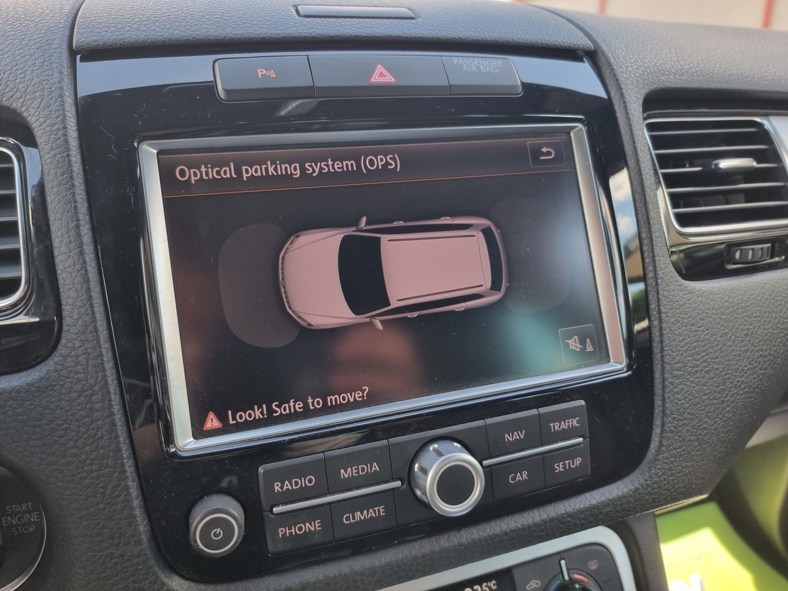 VW TOUAREG, 3.0 TDI, 245 CP, AN 2012, EURO 5    REVIZIE EFECTUATA ( DISTRIBUTIE + ULEI SI FILTRE )       RATE-LIVRARE-GARANTIE