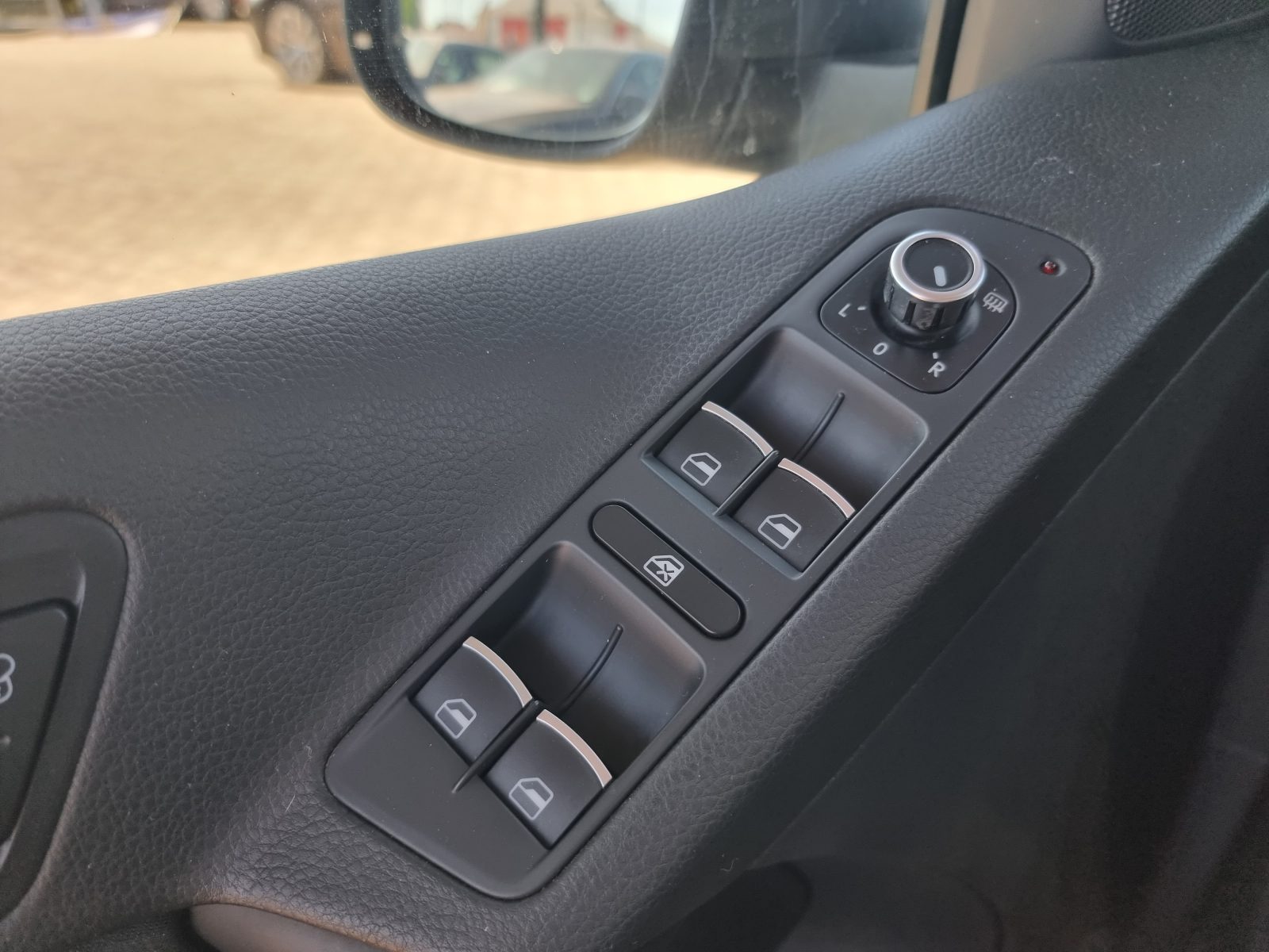 VOLKSWAGEN TIGUAN, 1.4 BENZINA, 160 CP, AN 2013, EURO 5     REVIZIE EFECTUATA ( DISTRIBUTIE + ULEI + FILTRE )     RATE-LIVRARE-GARANTIE