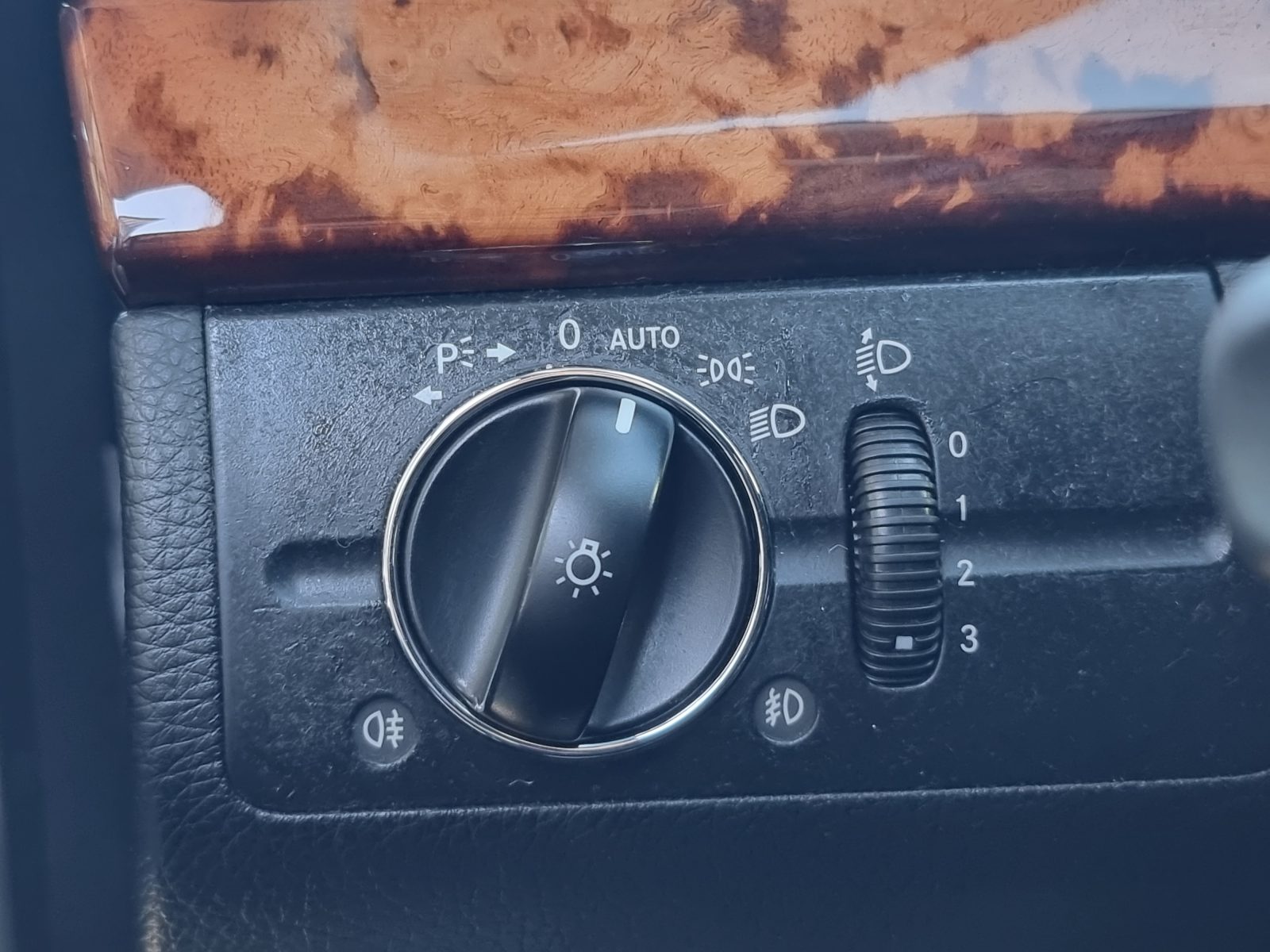 MERCEDES-BENZ E200 KOMPRESSOR, 1.8 BENZINA, 184 CP, AN 2007        RATE-LIVRARE-GARANTIE