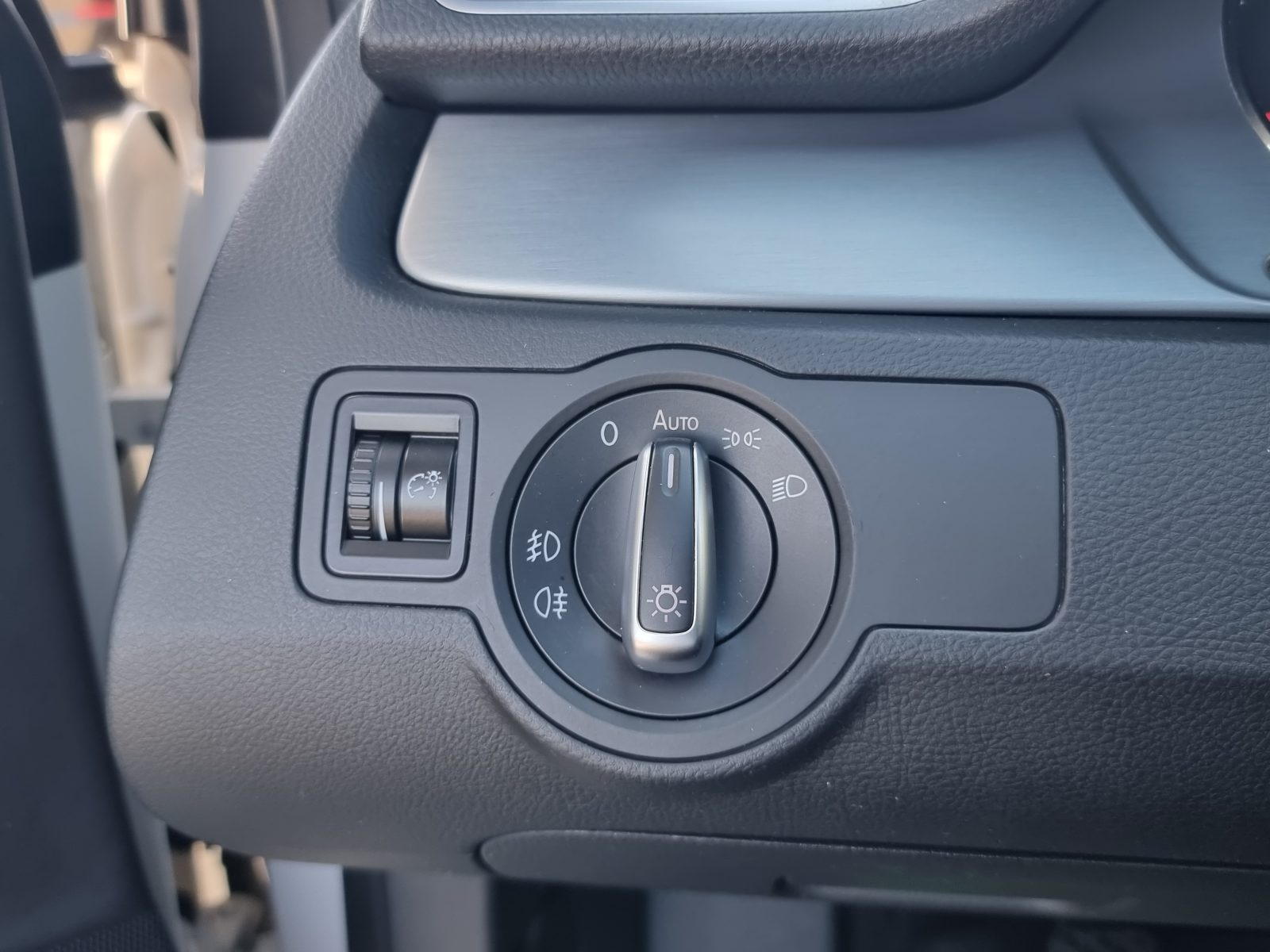 VW PASSAT CC, 2.0 TDI, 140 CP, AN 2012, EURO 5       RATE-LIVRARE-GARANTIE