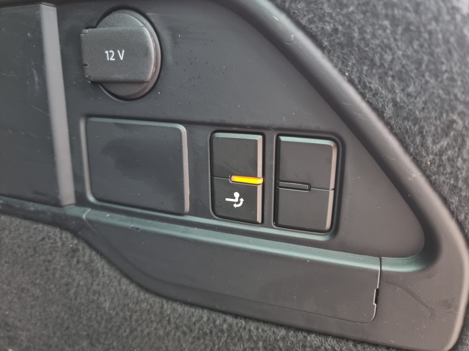 VW TOUAREG, 3.0 TDI, 245 CP, AN 2012, EURO 5    REVIZIE EFECTUATA ( DISTRIBUTIE + ULEI SI FILTRE )       RATE-LIVRARE-GARANTIE
