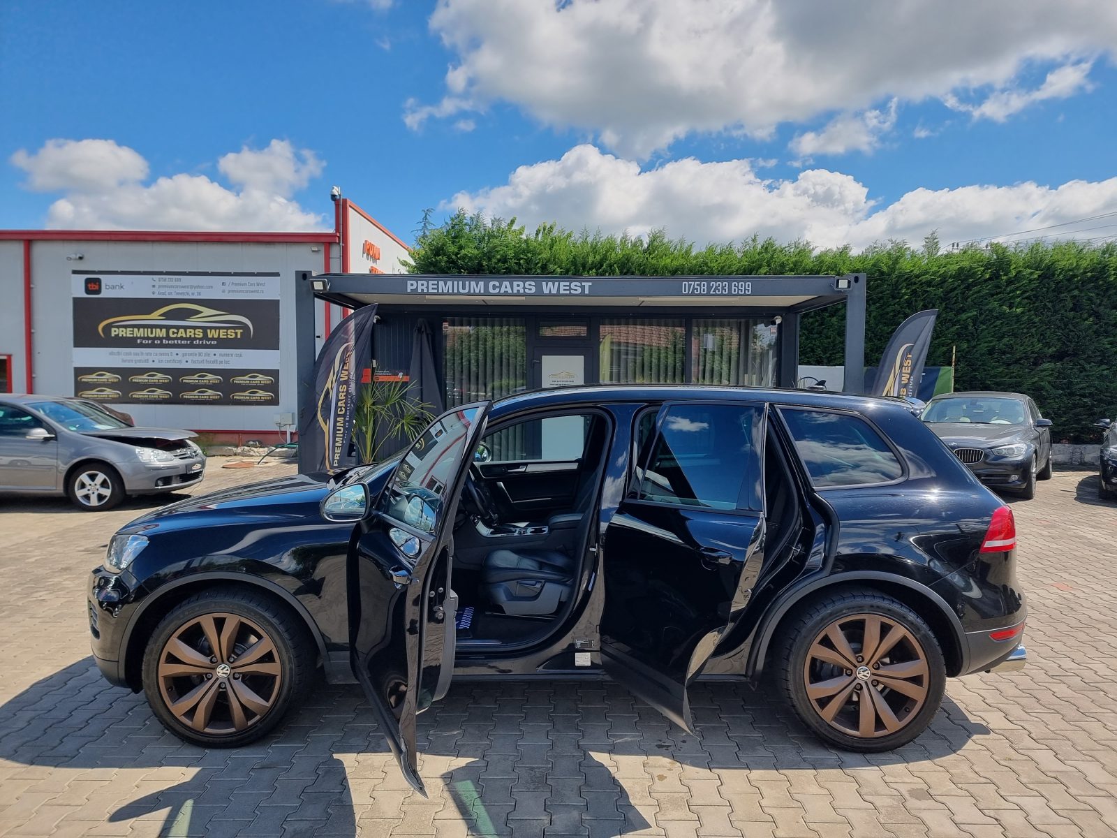 VW TOUAREG, 3.0 TDI, 245 CP, AN 2012, EURO 5    REVIZIE EFECTUATA ( DISTRIBUTIE + ULEI SI FILTRE )       RATE-LIVRARE-GARANTIE