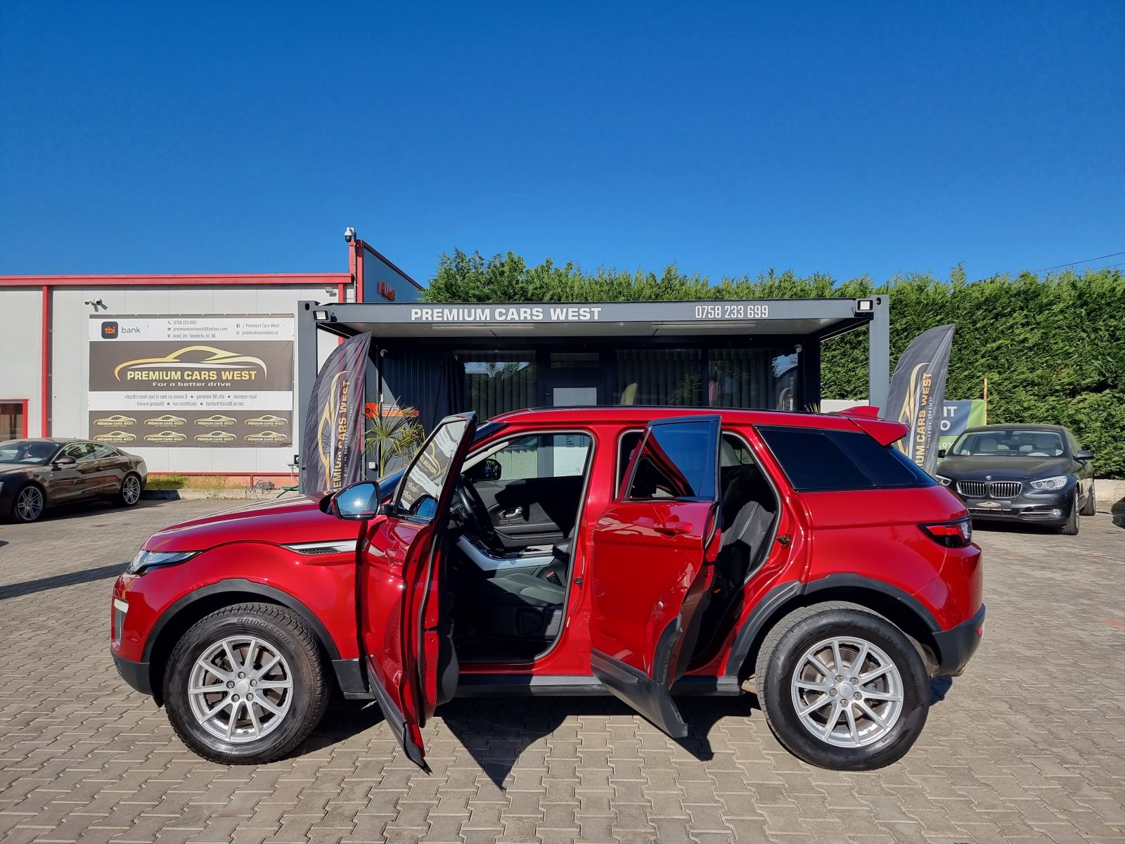 LAND ROVER RANGE ROVER EVOQUE 4X4, 2.0 DIESEL, 150 CP, AN 2017, EURO 6      REVIZIE EFECTUATA ( DISTRIBUTIE + ULEI SI FILTRE )     RATE-LIVRARE-GARANTIE