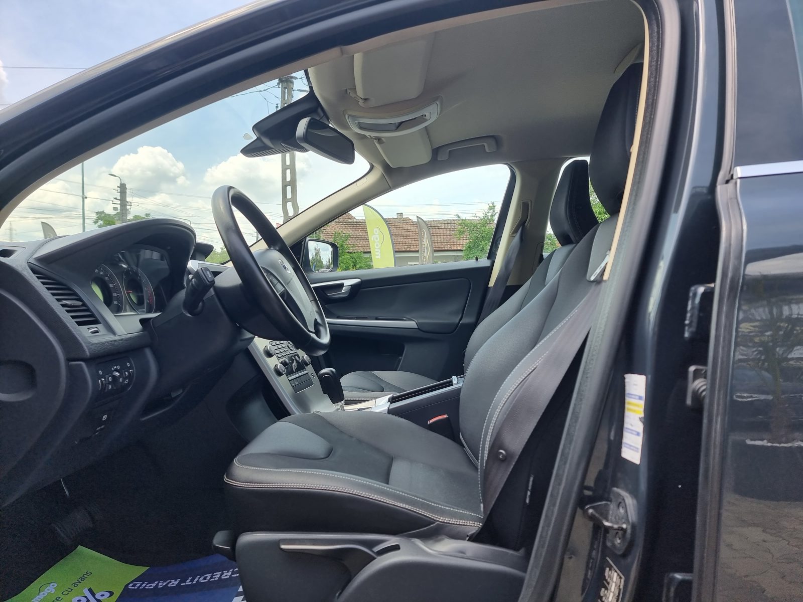 VOLVO XC-60 4X4, 2.4 DIESEL, 185 CP, AN 2009        RATE-LIVRARE-GARANTIE