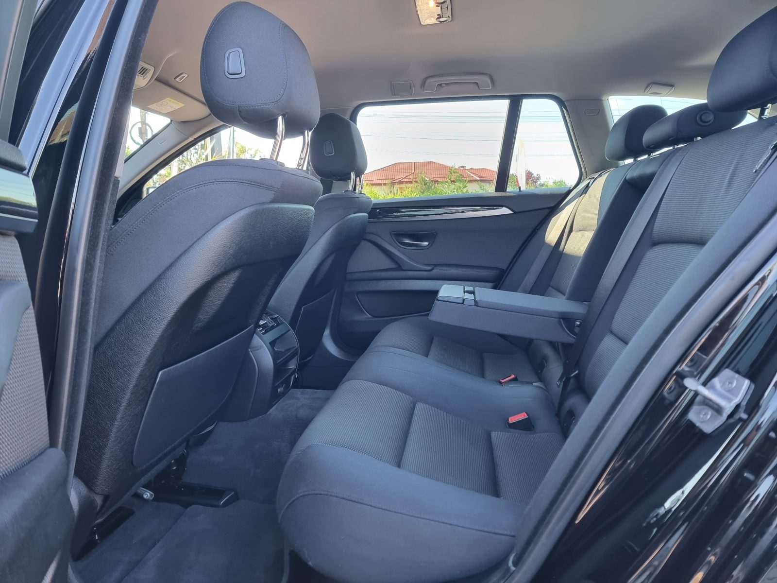 BMW 520D F11 XDRIVE FACELIFT, 2.0 DIESEL, 190 CP, AN 10/2016, EURO 6      RATE-LIVRARE-GARANTIE