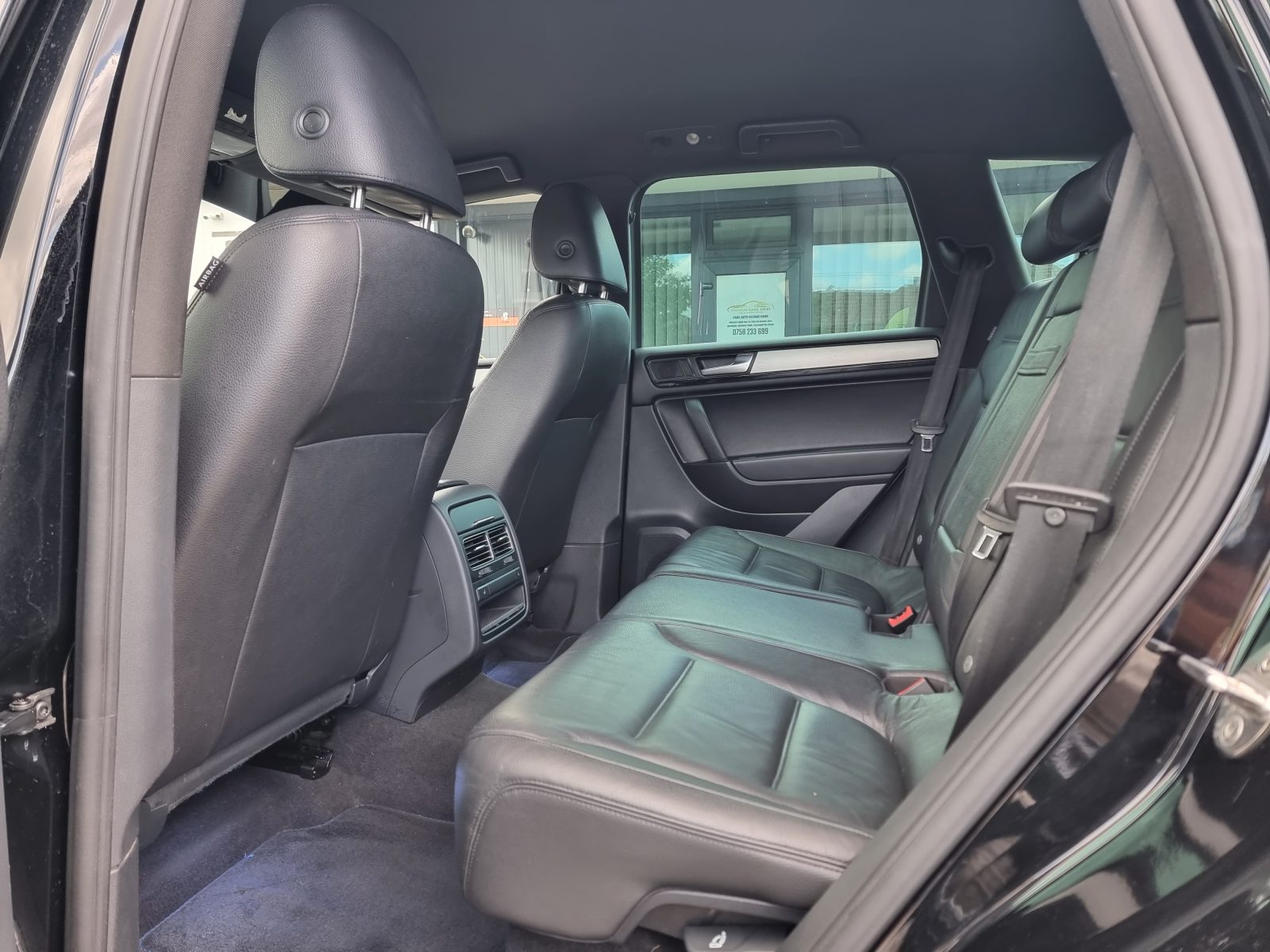 VW TOUAREG, 3.0 TDI, 245 CP, AN 2012, EURO 5    REVIZIE EFECTUATA ( DISTRIBUTIE + ULEI SI FILTRE )       RATE-LIVRARE-GARANTIE