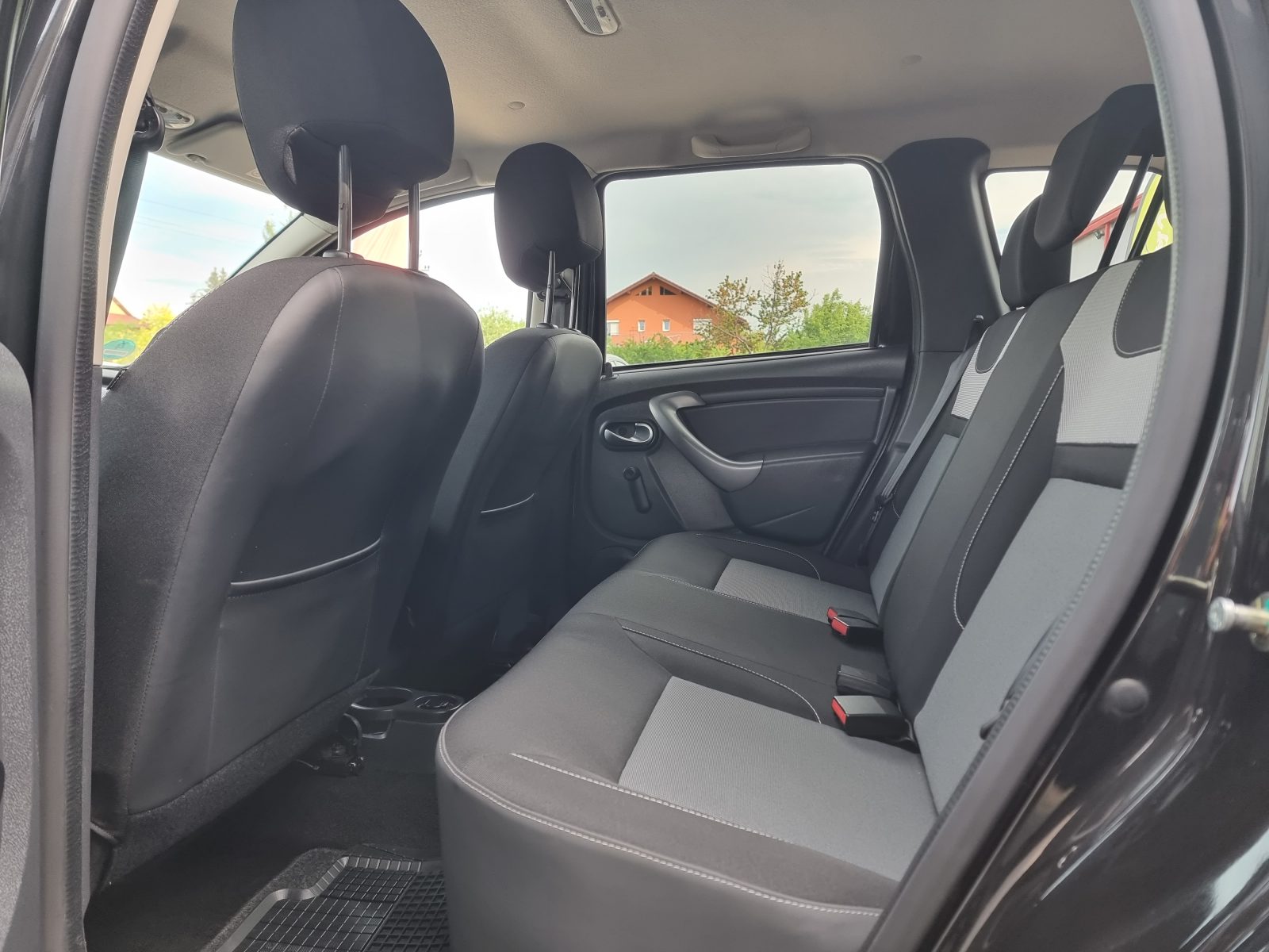 DACIA DUSTER, 1.2 BENZINA, 125 CP, AN 11/2017, EURO 6      RATE-LIVRARE-GARANTIE