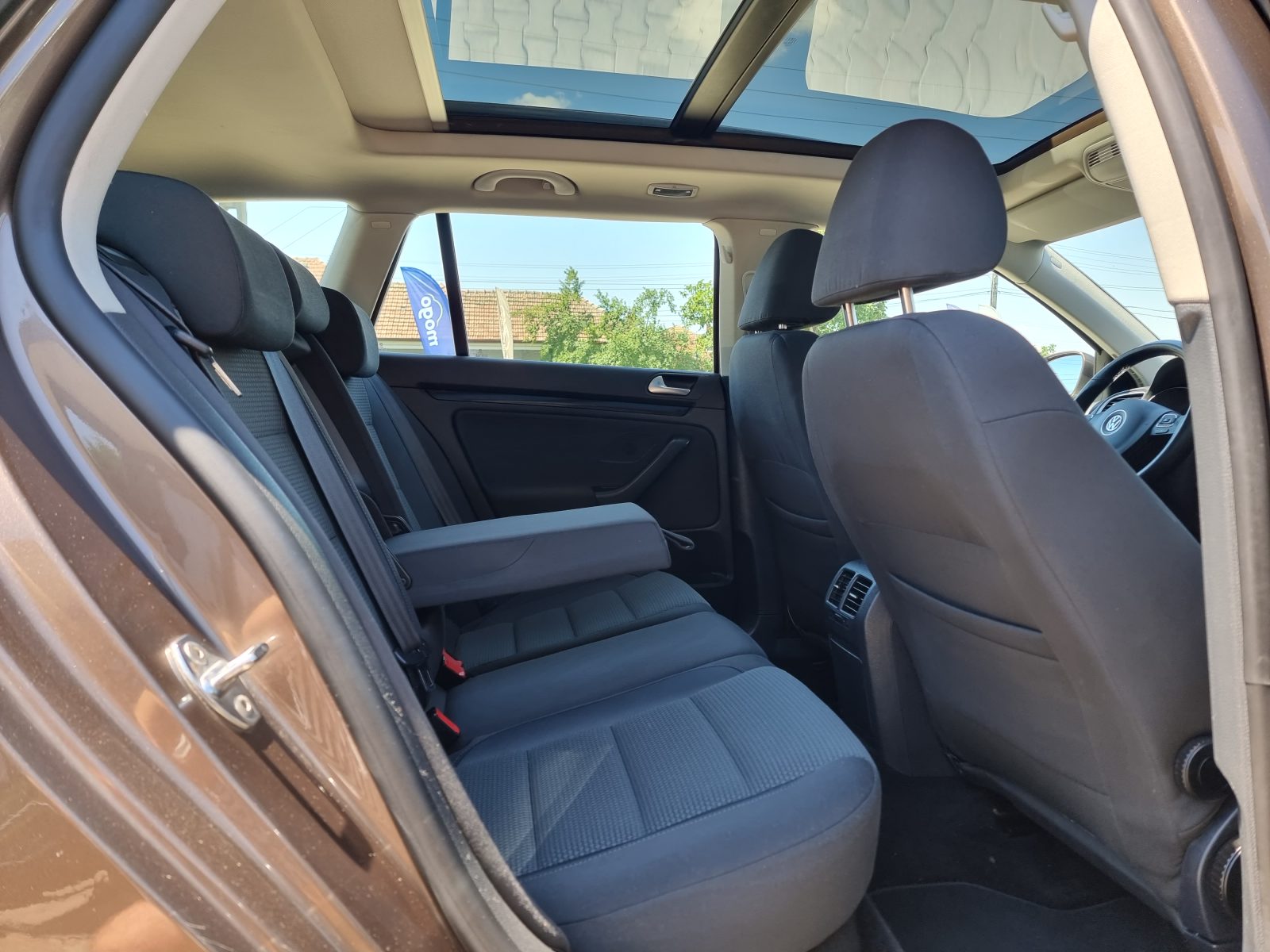 VOLKSWAGEN GOLF VI, 2.0 TDI, 140 CP, AN 2011, EURO 5         RATE-LIVRARE-GARANTIE
