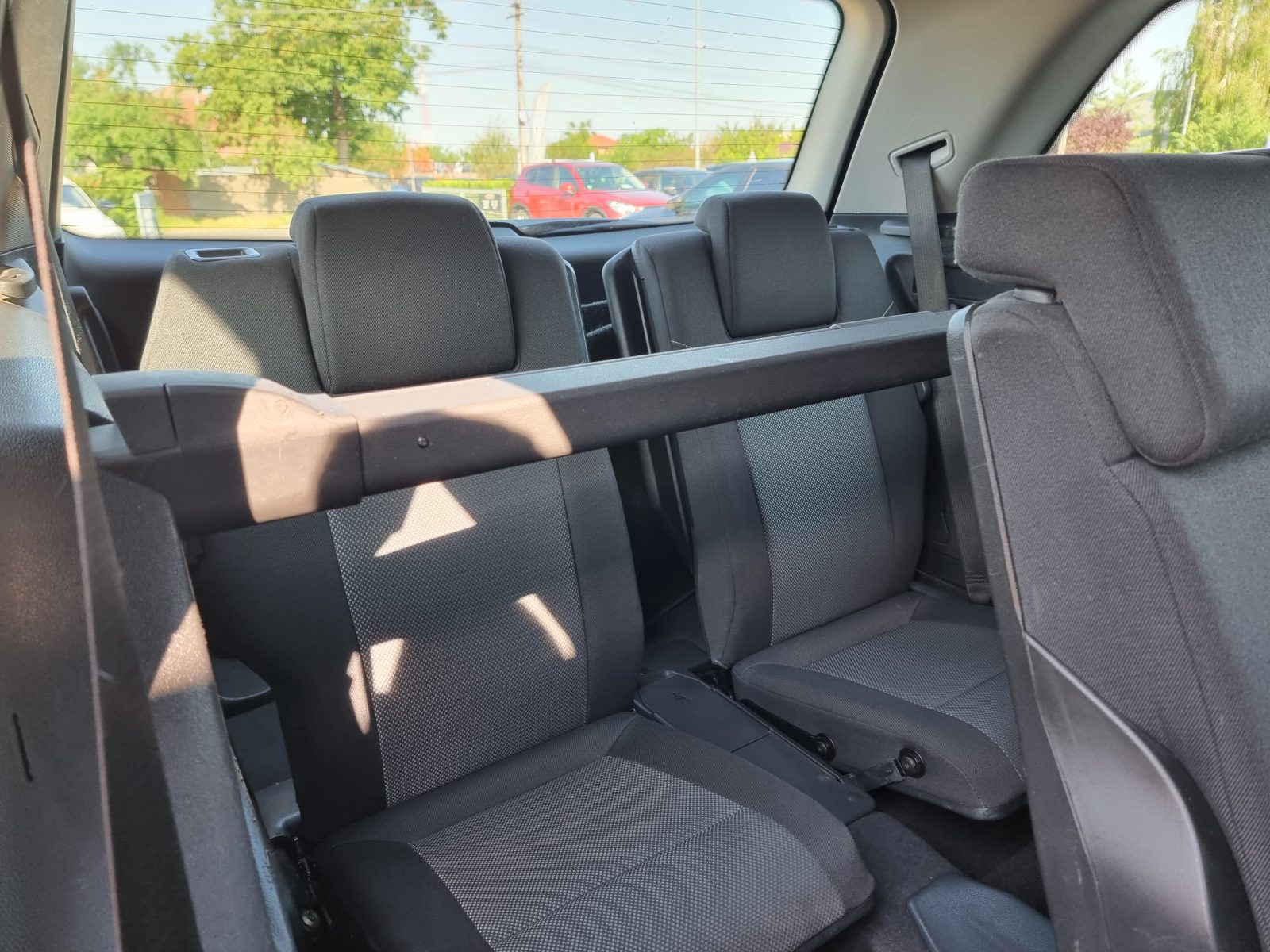 OPEL ZAFIRA 7 LOCURI, 1.6 BENZINA + GAZ , 94 CP, AN 2009            RATE-LIVRARE-GARANTIE