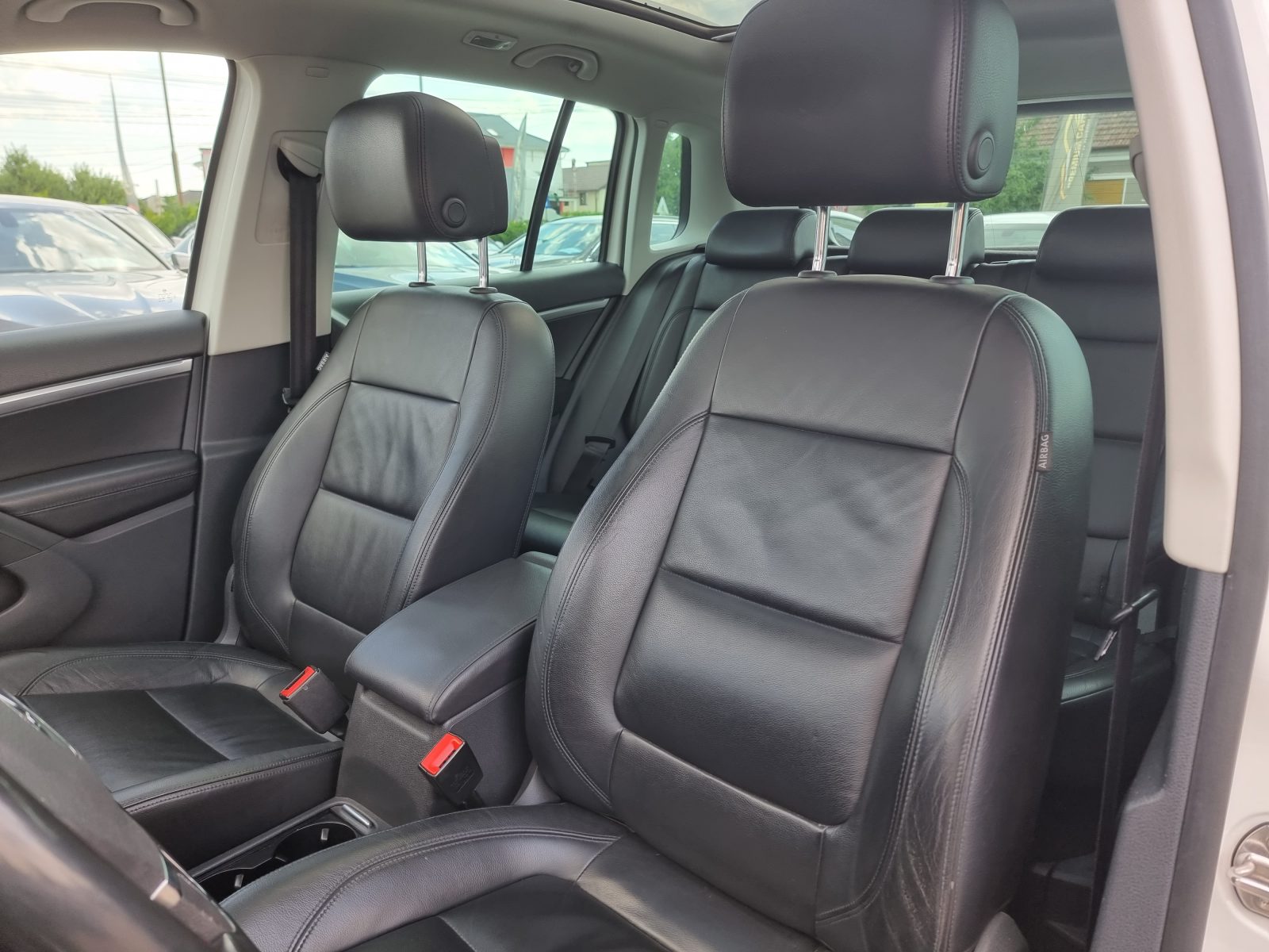 VOLKSWAGEN TIGUAN, 1.4 TSI, 122 CP, AN 2012, EURO 5     DISTRIBUTIE SCHIMBATA       RATE-LIVRARE-GARANTIE