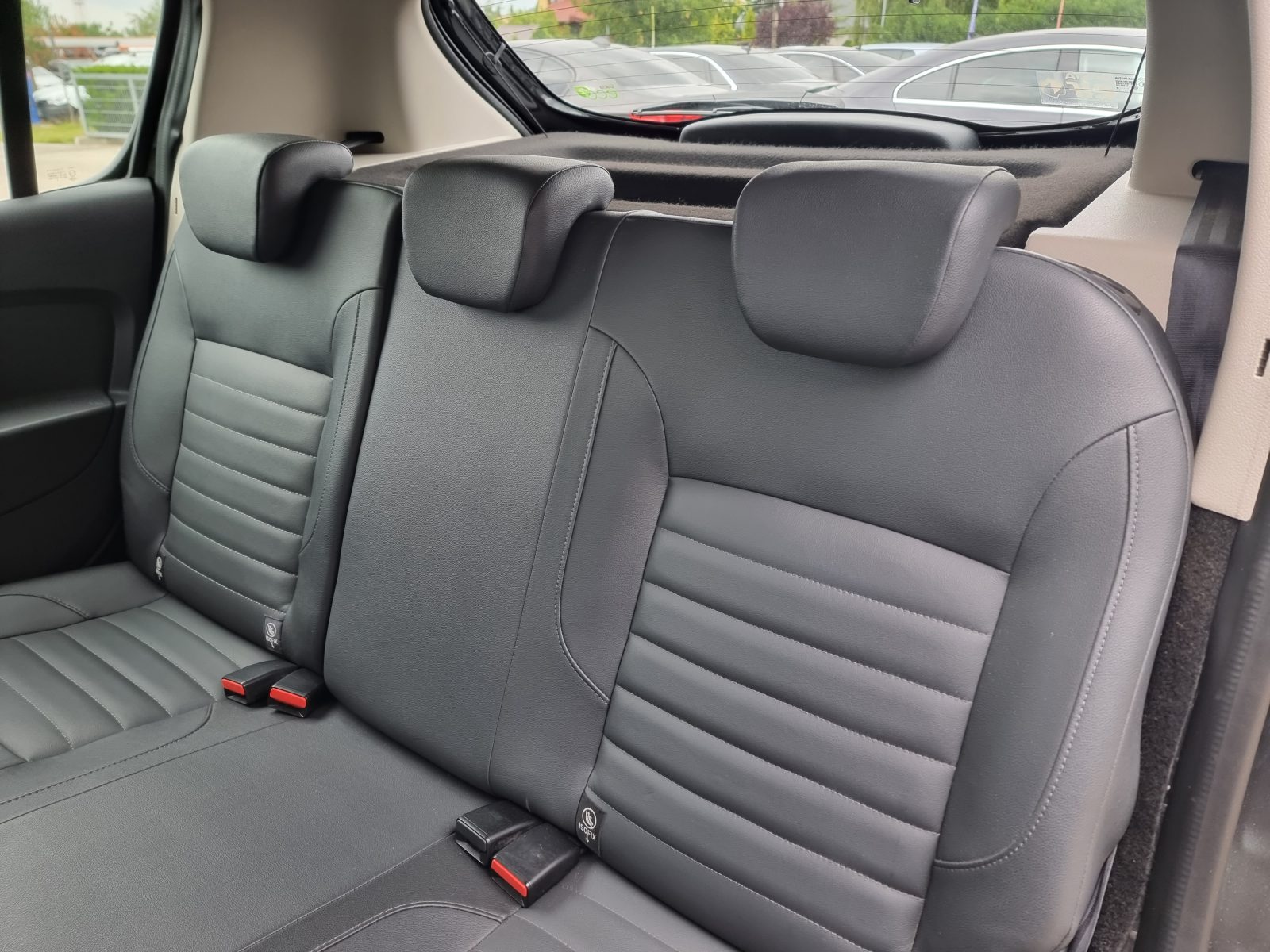 DACIA SANDERO STEPWAY, 1.5 DIESEL, 90 CP, AN 2014, EURO 5     RATE-LIVRARE-GARANTIE
