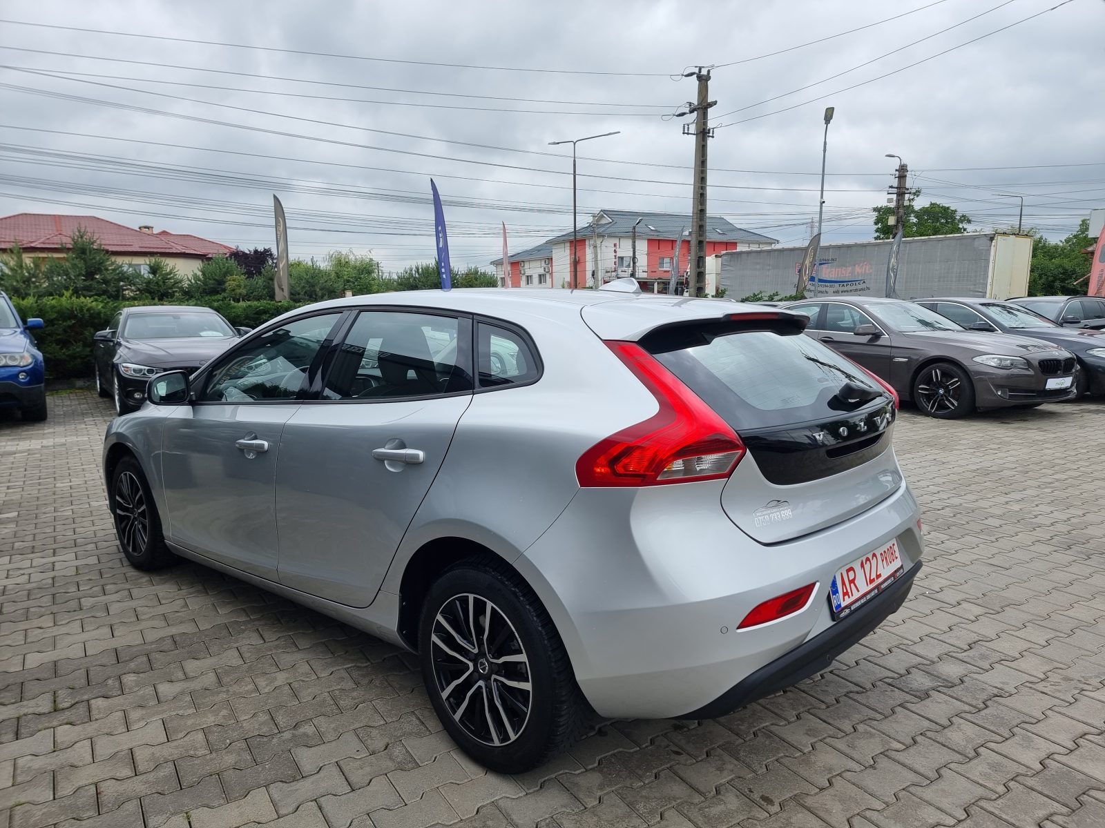 VOLVO V40, 2.0 DIESEL, 120 CP, AN 2016, EURO 6       RATE-LIVRARE-GARANTIE