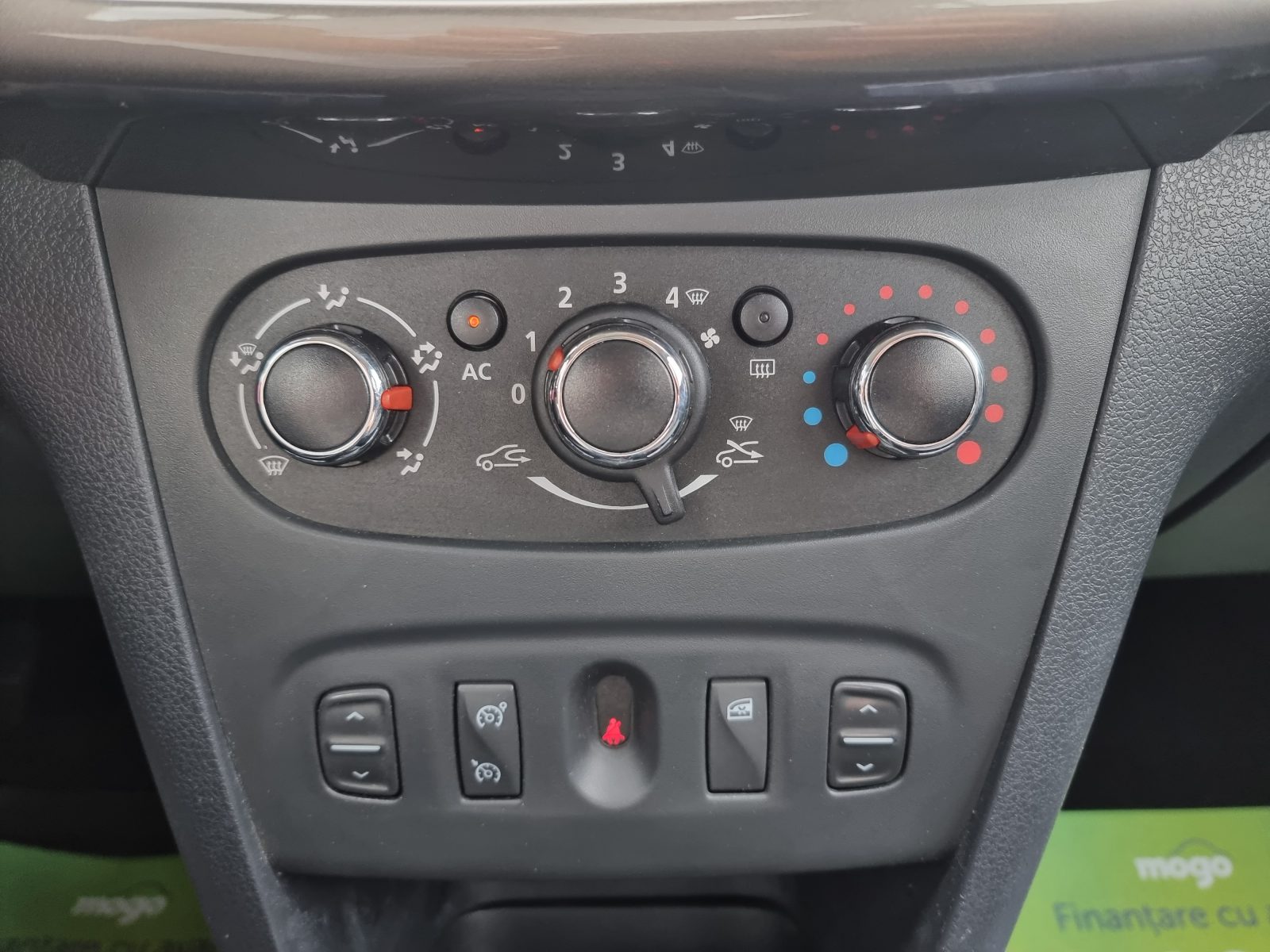 DACIA SANDERO STEPWAY, 1.5 DIESEL, 90 CP, AN 2014, EURO 5     RATE-LIVRARE-GARANTIE