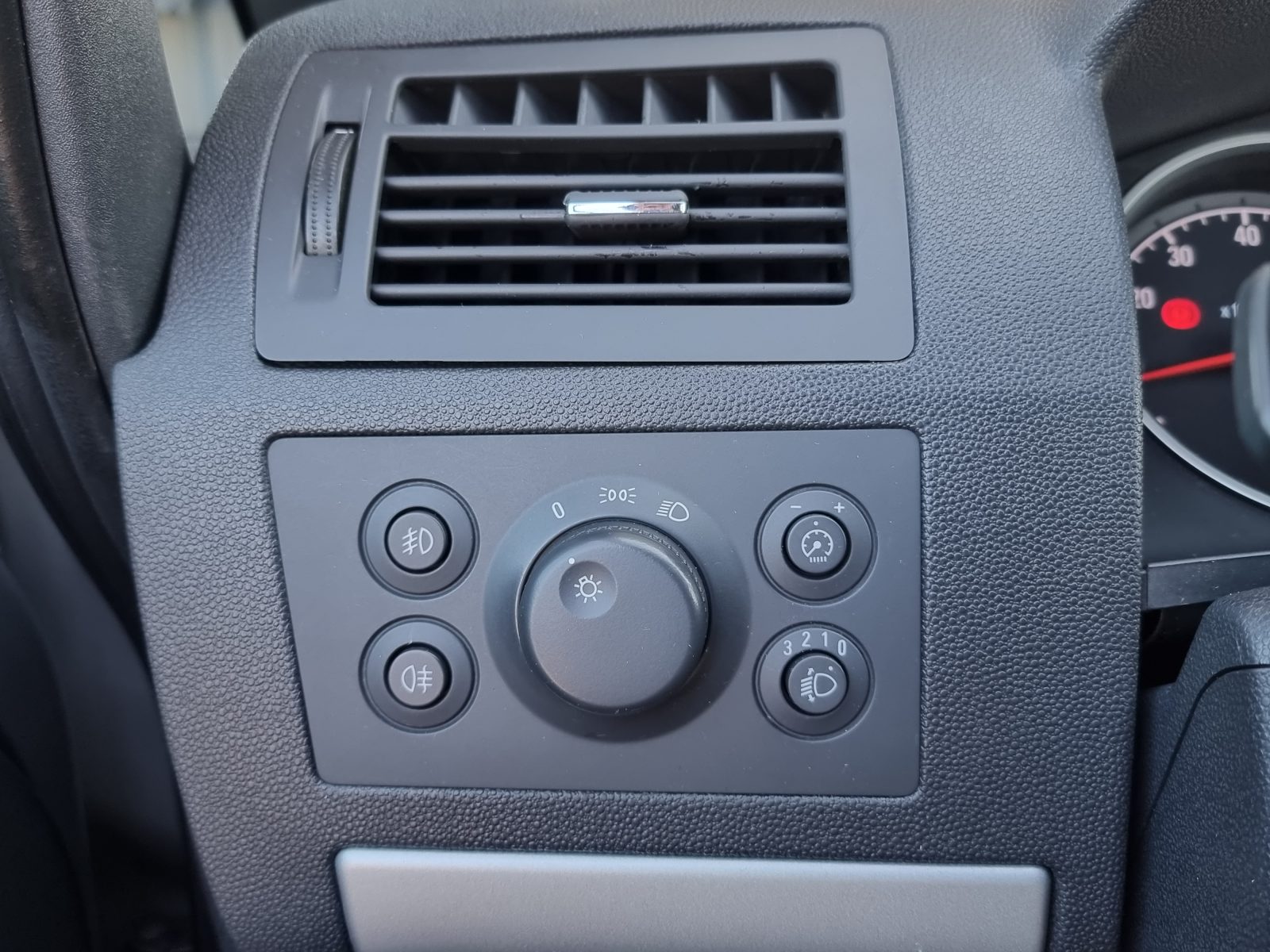 OPEL ZAFIRA 7 LOCURI, 1.6 BENZINA + GAZ , 94 CP, AN 2009            RATE-LIVRARE-GARANTIE