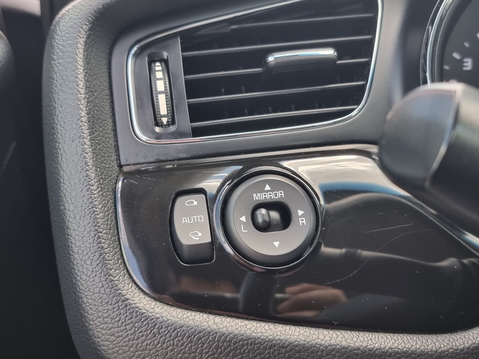 KIA CEED, 1.6 DIESEL, 128 CP, AN 2015, EURO 5      RATE-LIVRARE-GARANTIE