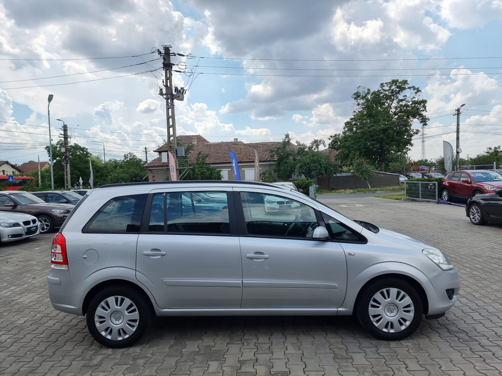 OPEL ZAFIRA 7 LOCURI, 1.6 BENZINA + GAZ , 94 CP, AN 2009            RATE-LIVRARE-GARANTIE