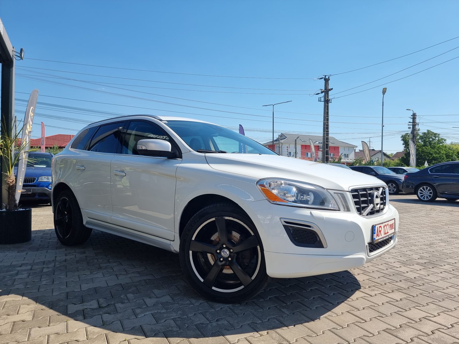 VOLVO XC60 4X4 R-DESIGN, 2.4 DIESEL, 215 CP, AN 2012, EURO 5       RATE-LIVRARE-GARANTIE