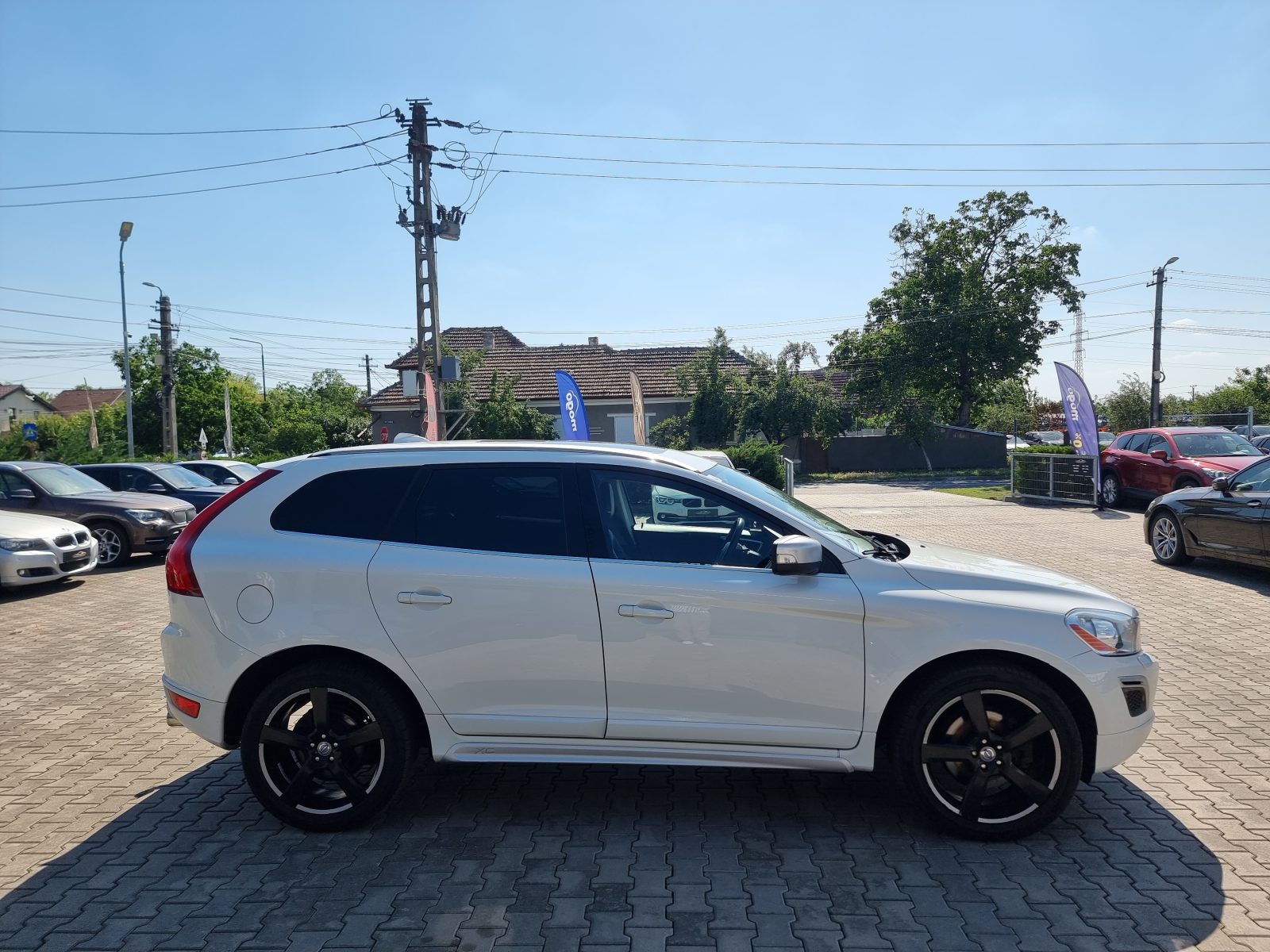 VOLVO XC60 4X4 R-DESIGN, 2.4 DIESEL, 215 CP, AN 2012, EURO 5       RATE-LIVRARE-GARANTIE