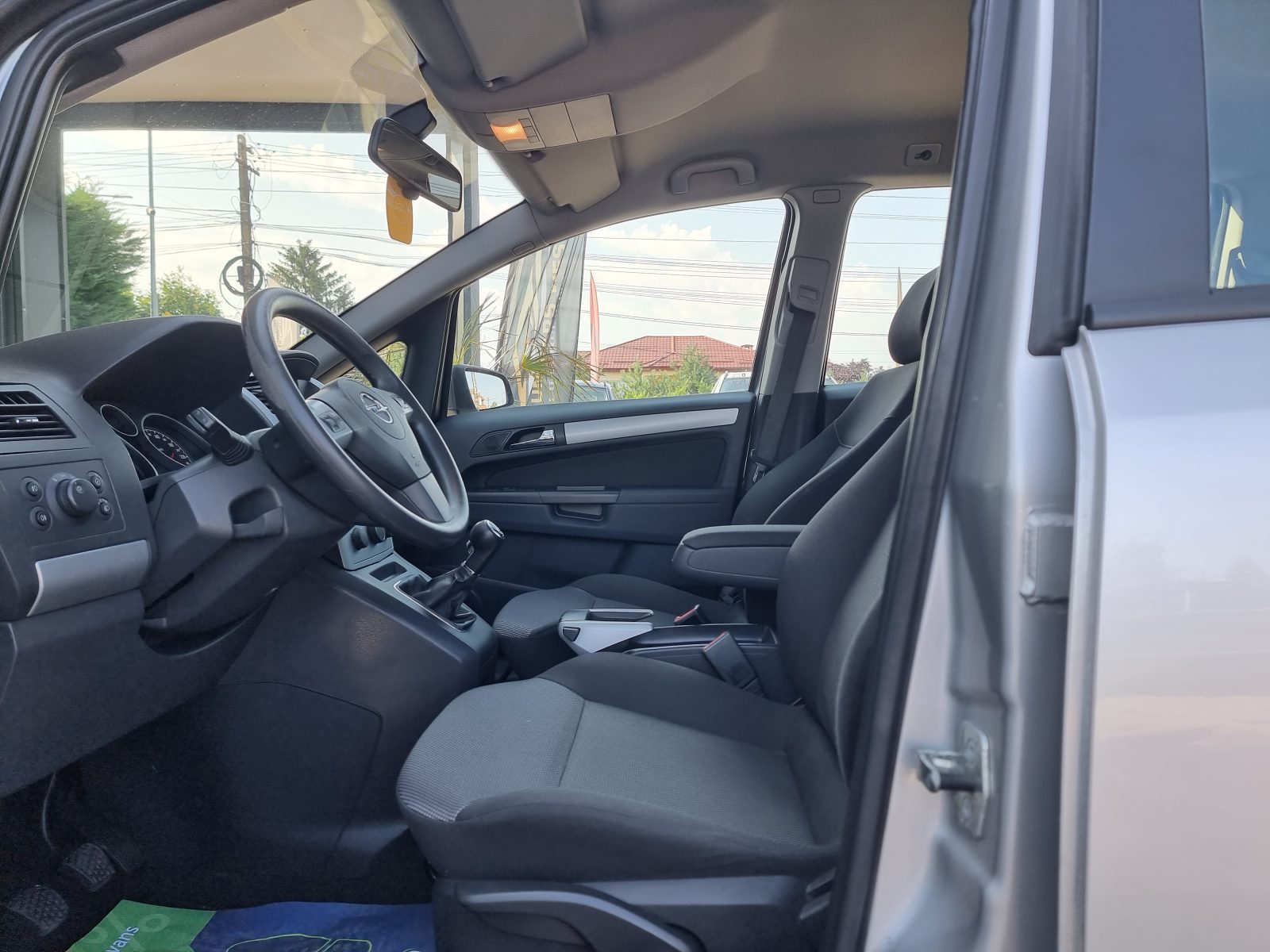 OPEL ZAFIRA 7 LOCURI, 1.6 BENZINA + GAZ , 94 CP, AN 2009            RATE-LIVRARE-GARANTIE