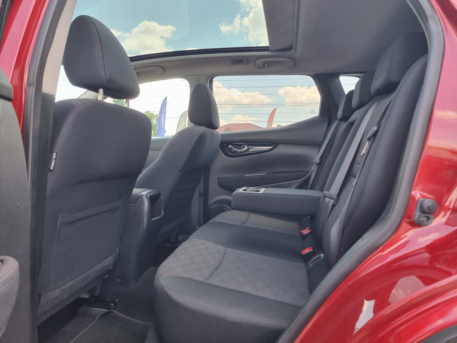 NISSAN QASHQAI, 1.5 DIESEL, 110 CP, AN 2014, EURO 5         RATE-LIVRARE-GARANTIE