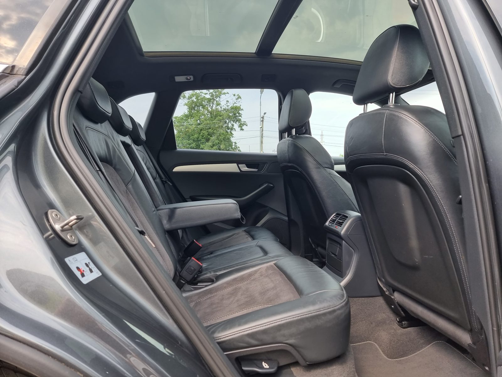 AUDI Q5 S-LINE QUATTRO, 2.0 TDI, 170 CP, AN 2011        RATE-LIVRARE-GARANTIE