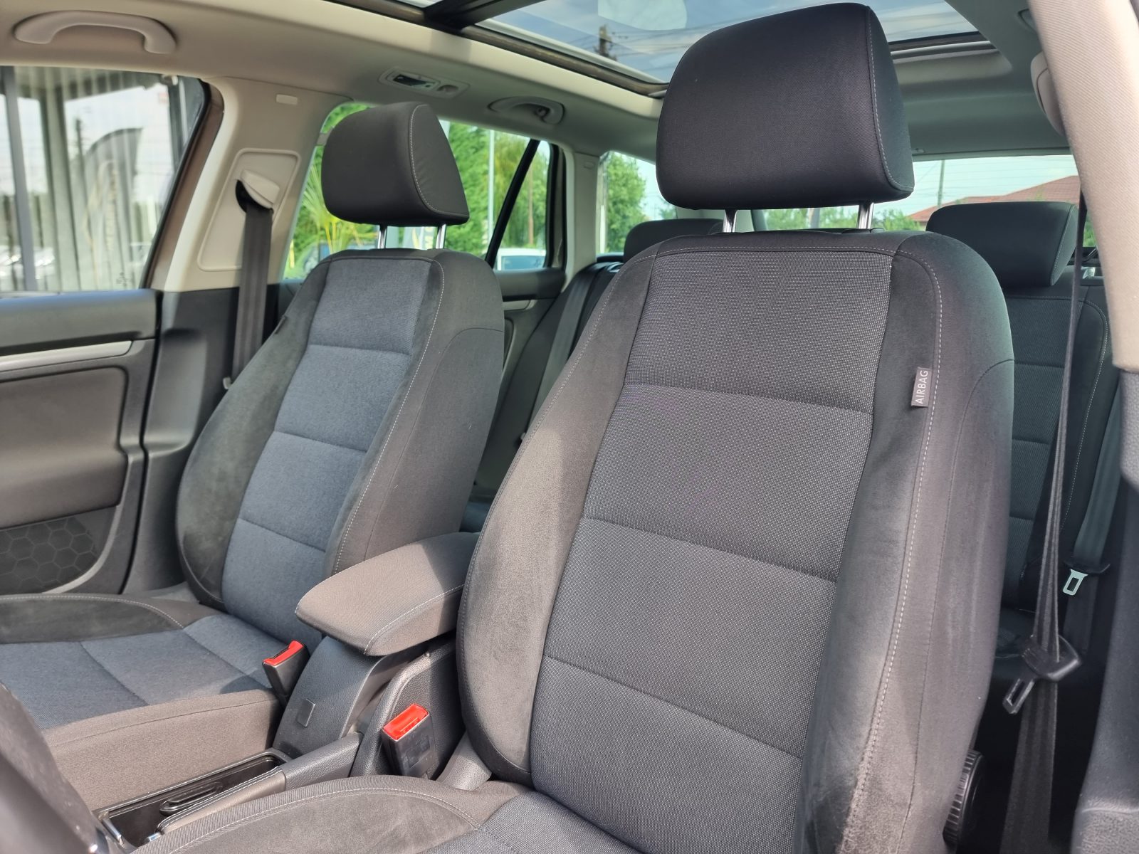 VOLKSWAGEN GOLF VI, 2.0 TDI, 140 CP, AN 2012, EURO 5             RATE-LIVRARE-GARANTIE