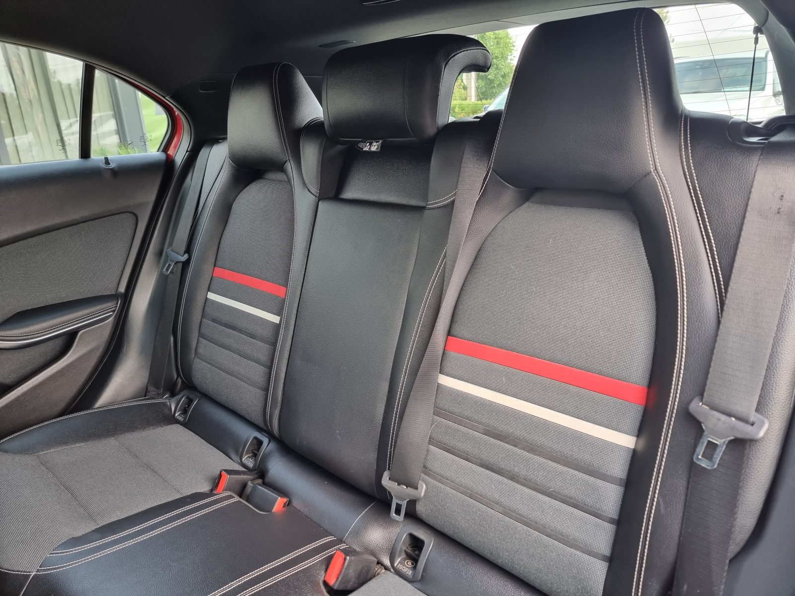 MERCEDES-BENZ A180, 1.6 BENZINA, 122 CP, AN 2015, EURO 6         RATE-LIVRARE-GARANTIE