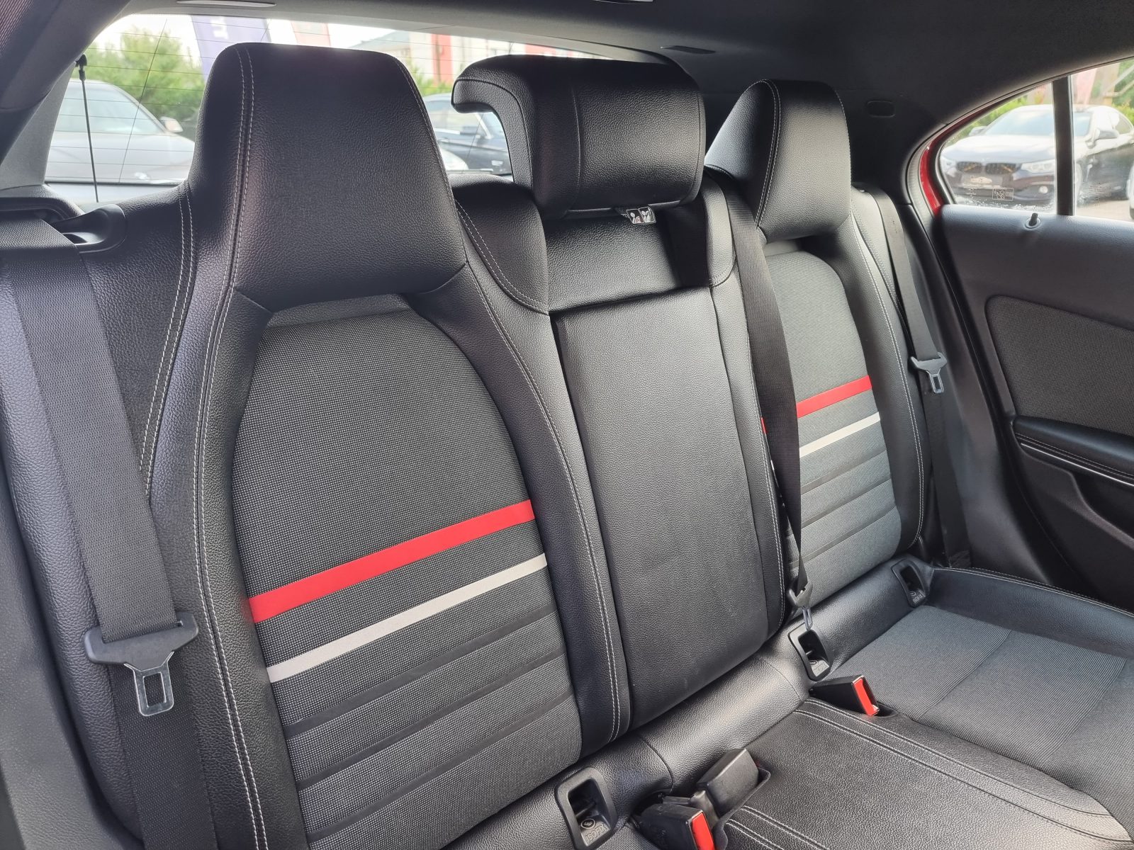 MERCEDES-BENZ A180, 1.6 BENZINA, 122 CP, AN 2015, EURO 6         RATE-LIVRARE-GARANTIE