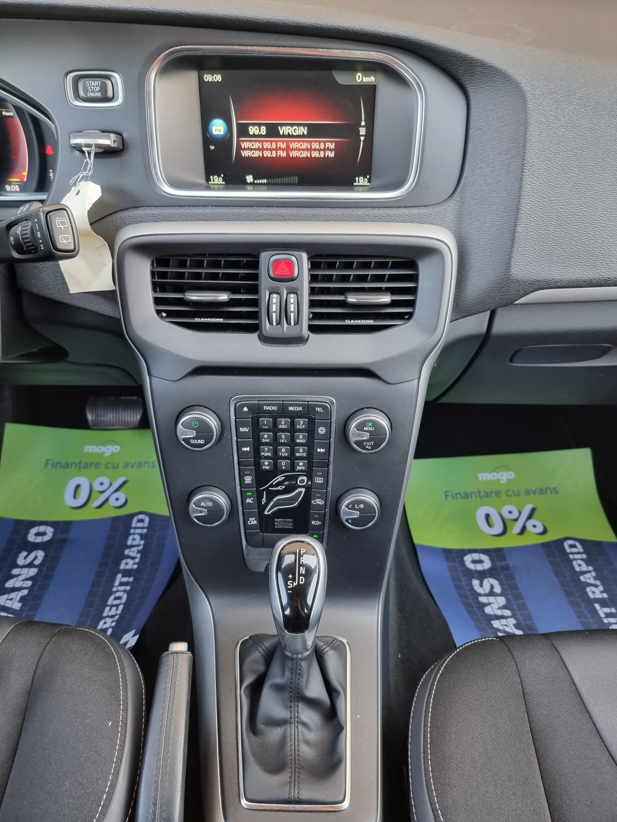 VOLVO V40, 2.0 DIESEL, 120 CP, AN 2017, EURO 6         RATE-LIVRARE-GARANTIE