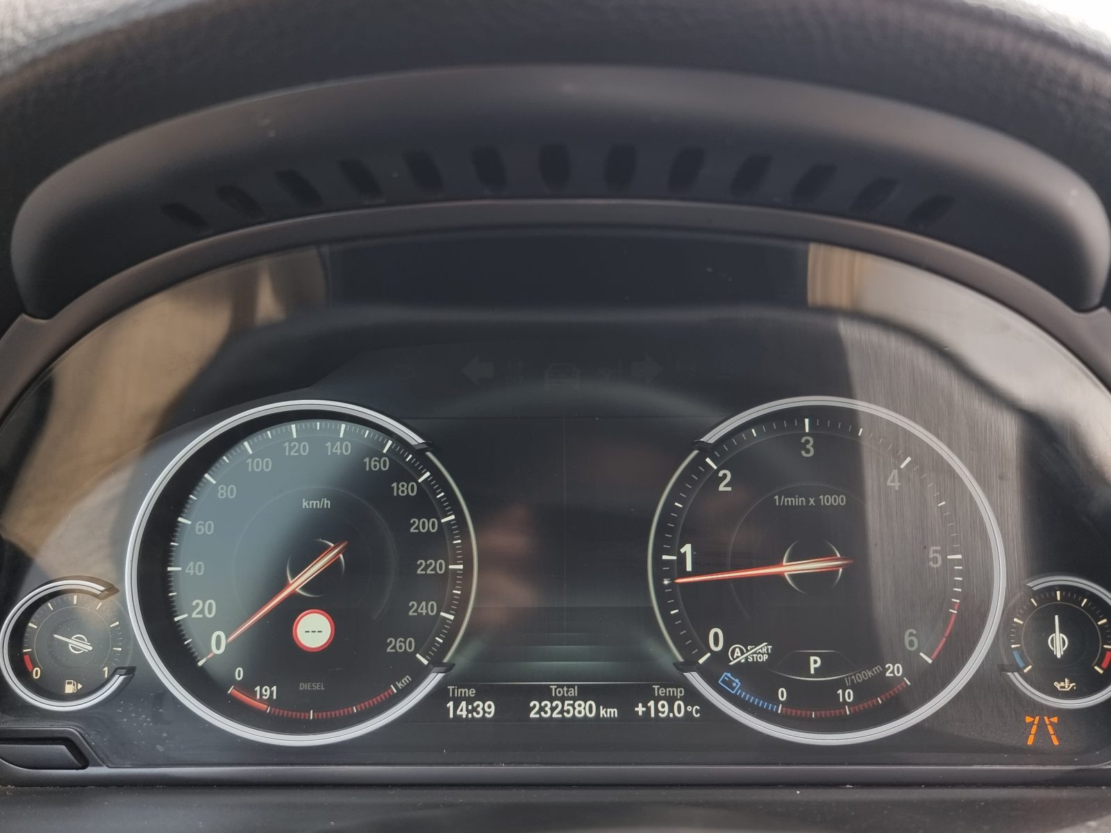 BMW 525D XDRIVE FACELIFT M-PAKET, 2.0 DIESEL, 218 CP, AN 2015, EURO 6           RATE-LIVRARE-GARANTIE