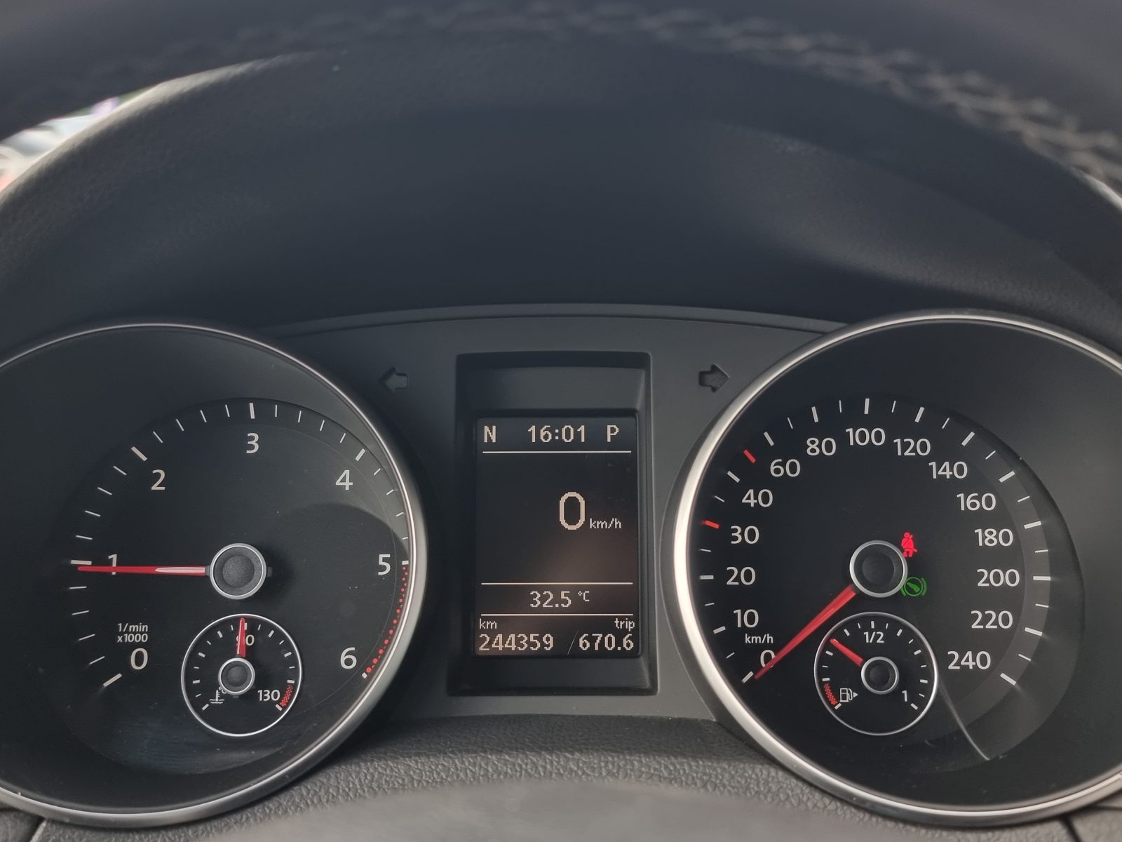 VOLKSWAGEN GOLF VI, 2.0 TDI, 140 CP, AN 2012, EURO 5             RATE-LIVRARE-GARANTIE