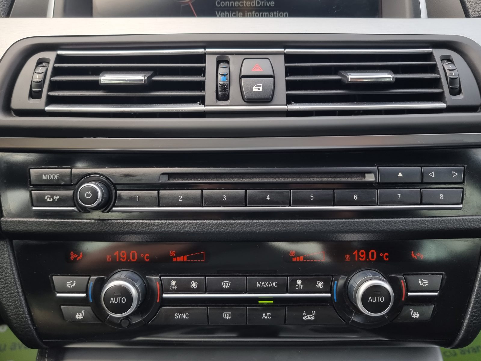 BMW 525D XDRIVE FACELIFT M-PAKET, 2.0 DIESEL, 218 CP, AN 2015, EURO 6           RATE-LIVRARE-GARANTIE