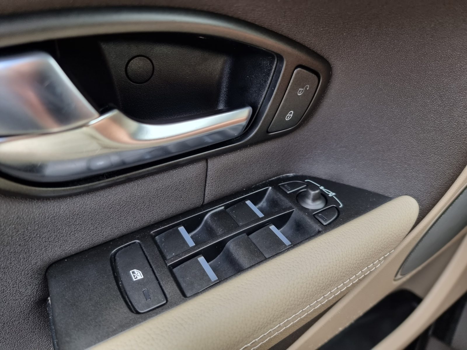 LAND ROVER RANGE ROVER EVOQUE 4X4, 2.0 DIESEL, 150 CP, AN 2018, EURO 6                   RATE-LIVRARE-GARANTIE