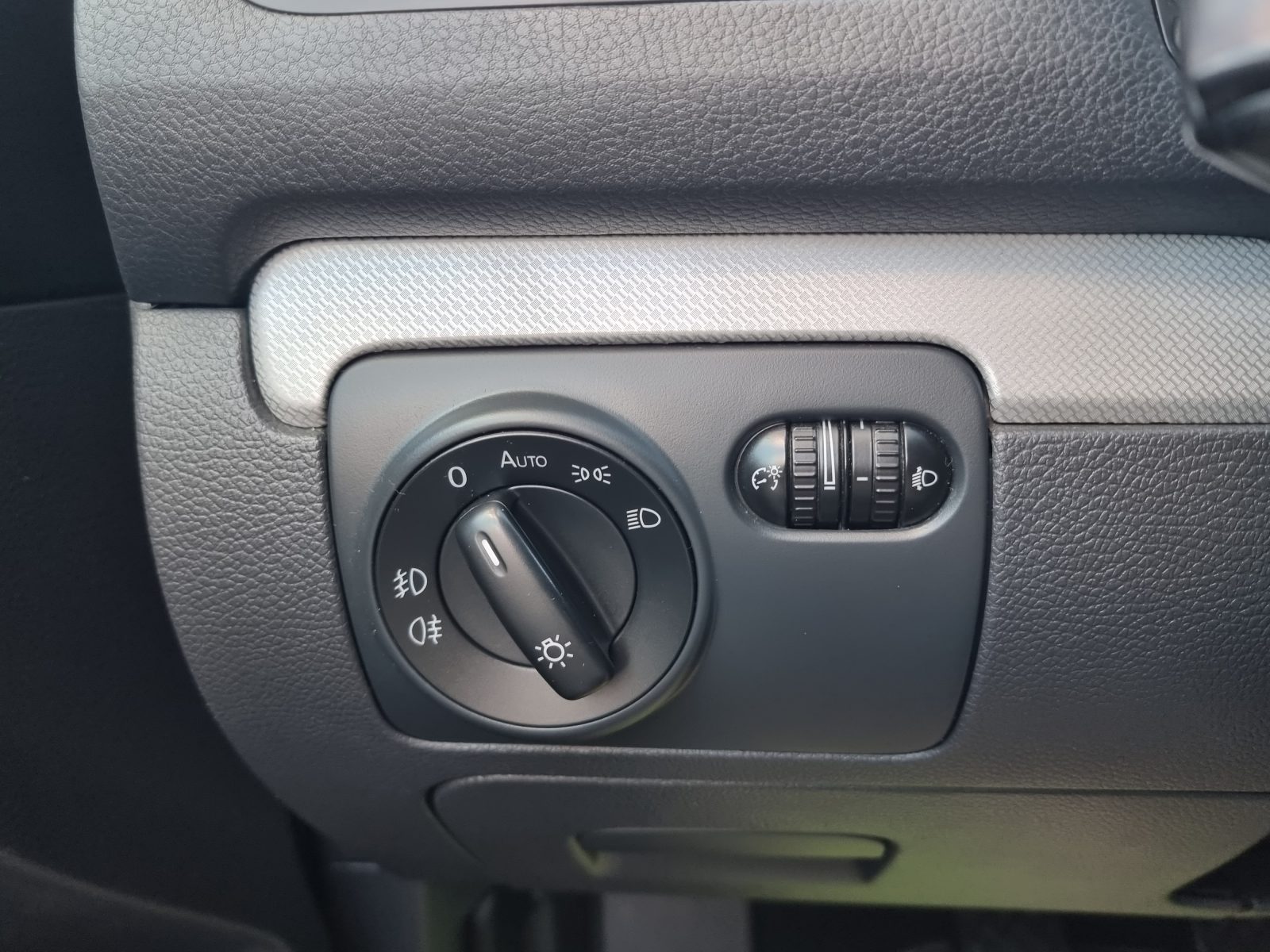 VOLKSWAGEN GOLF VI, 2.0 TDI, 140 CP, AN 2013, EURO 5           RATE-LIVRARE-GARANTIE